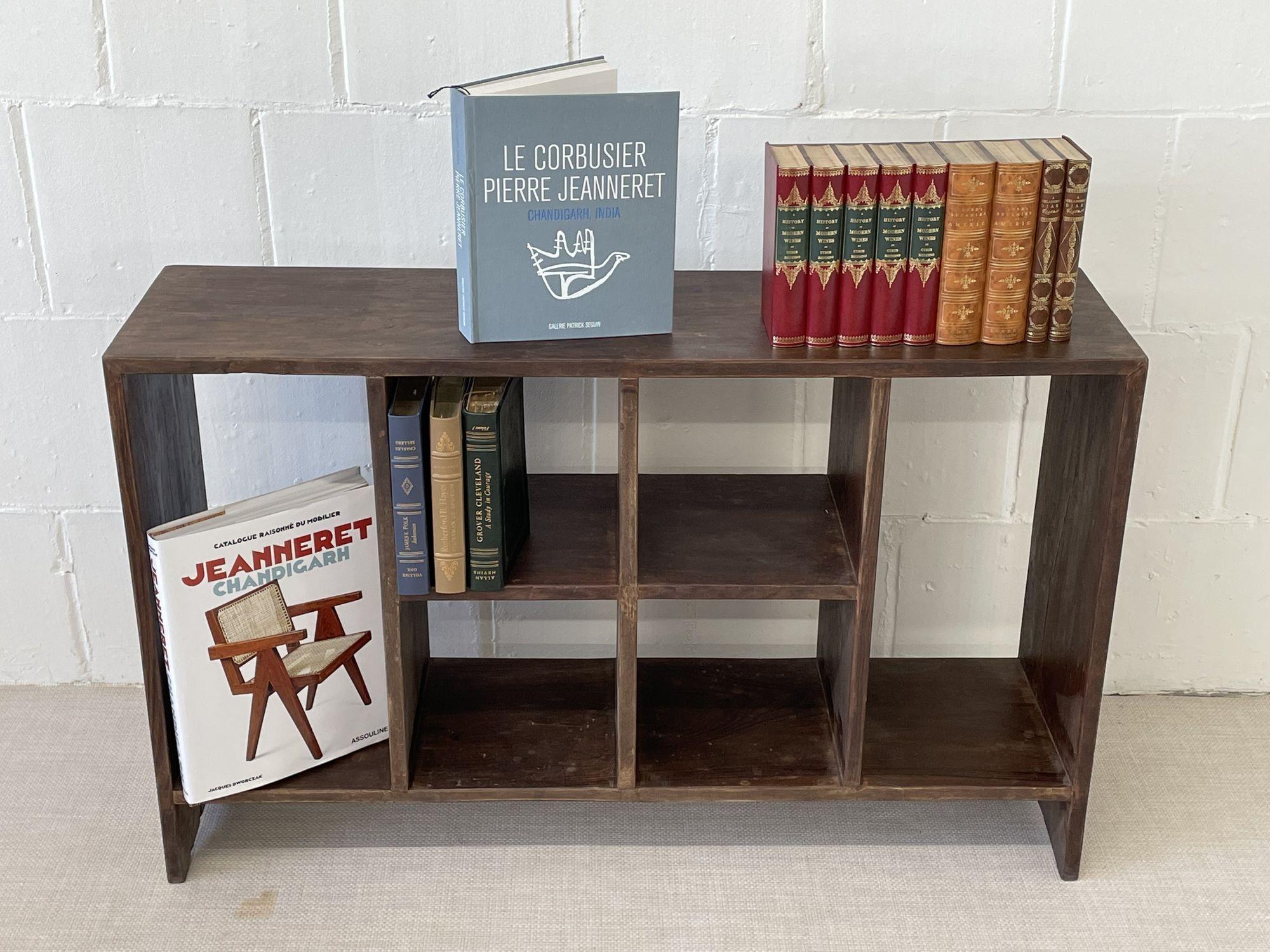 Pair of Authentic Pierre Jeanneret Bookcases / Shelving Unit, Mid-Century Modern In Good Condition In Stamford, CT