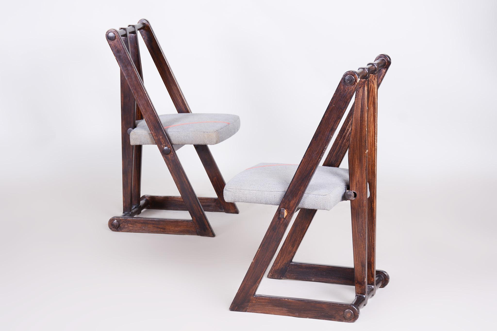 Coppia di poltrone Avant Garde, realizzate nella Repubblica Ceca degli anni '40. Originale, non restaurato in vendita 4