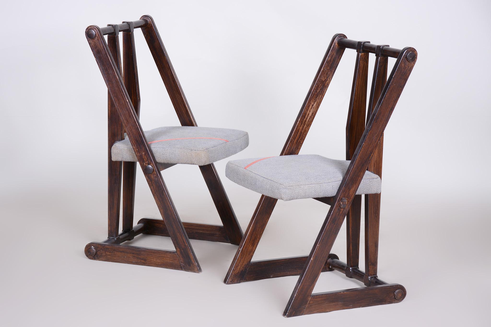 Coppia di poltrone Avant Garde, realizzate nella Repubblica Ceca degli anni '40. Originale, non restaurato in vendita 5