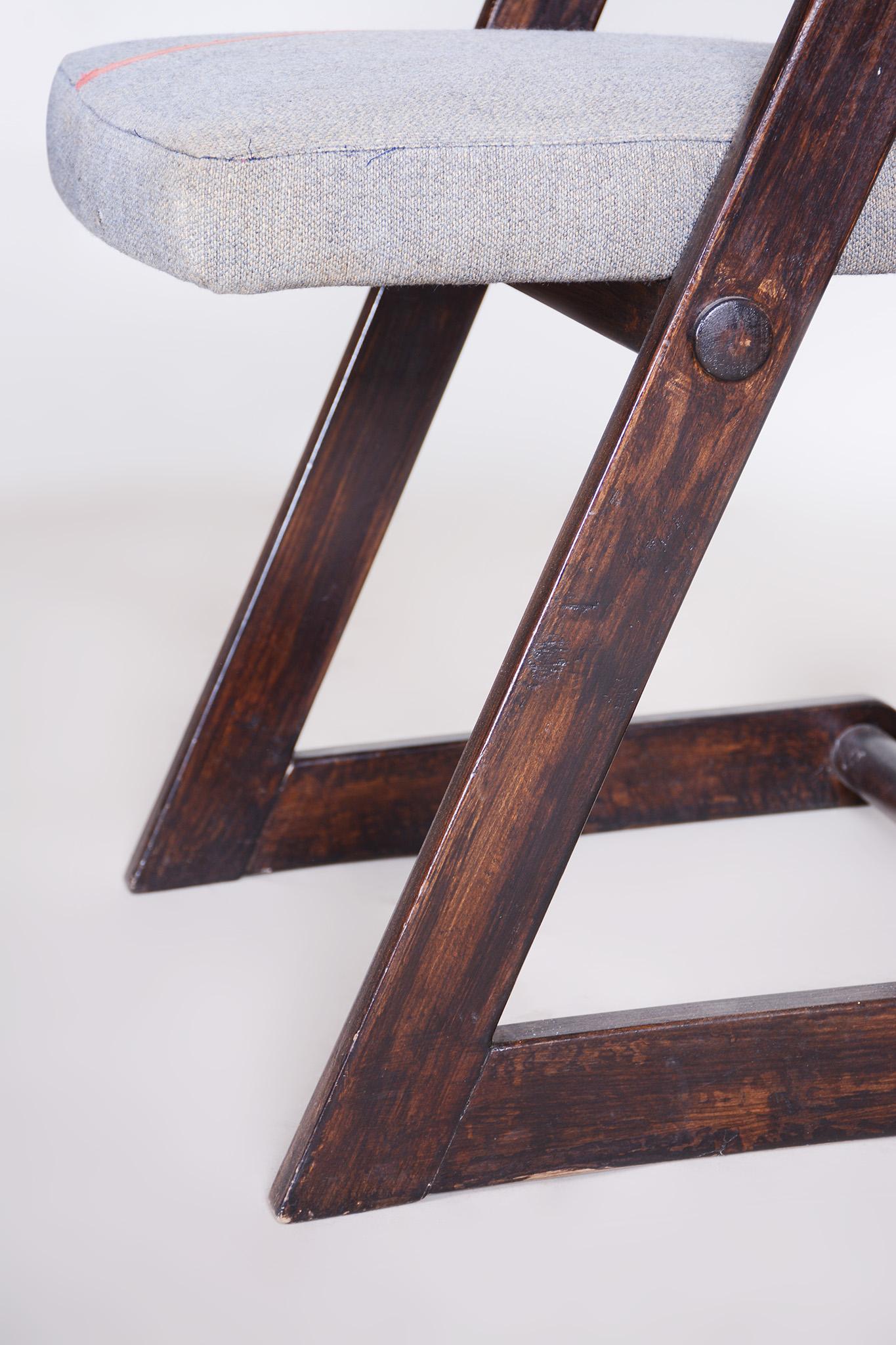 XX secolo Coppia di poltrone Avant Garde, realizzate nella Repubblica Ceca degli anni '40. Originale, non restaurato in vendita