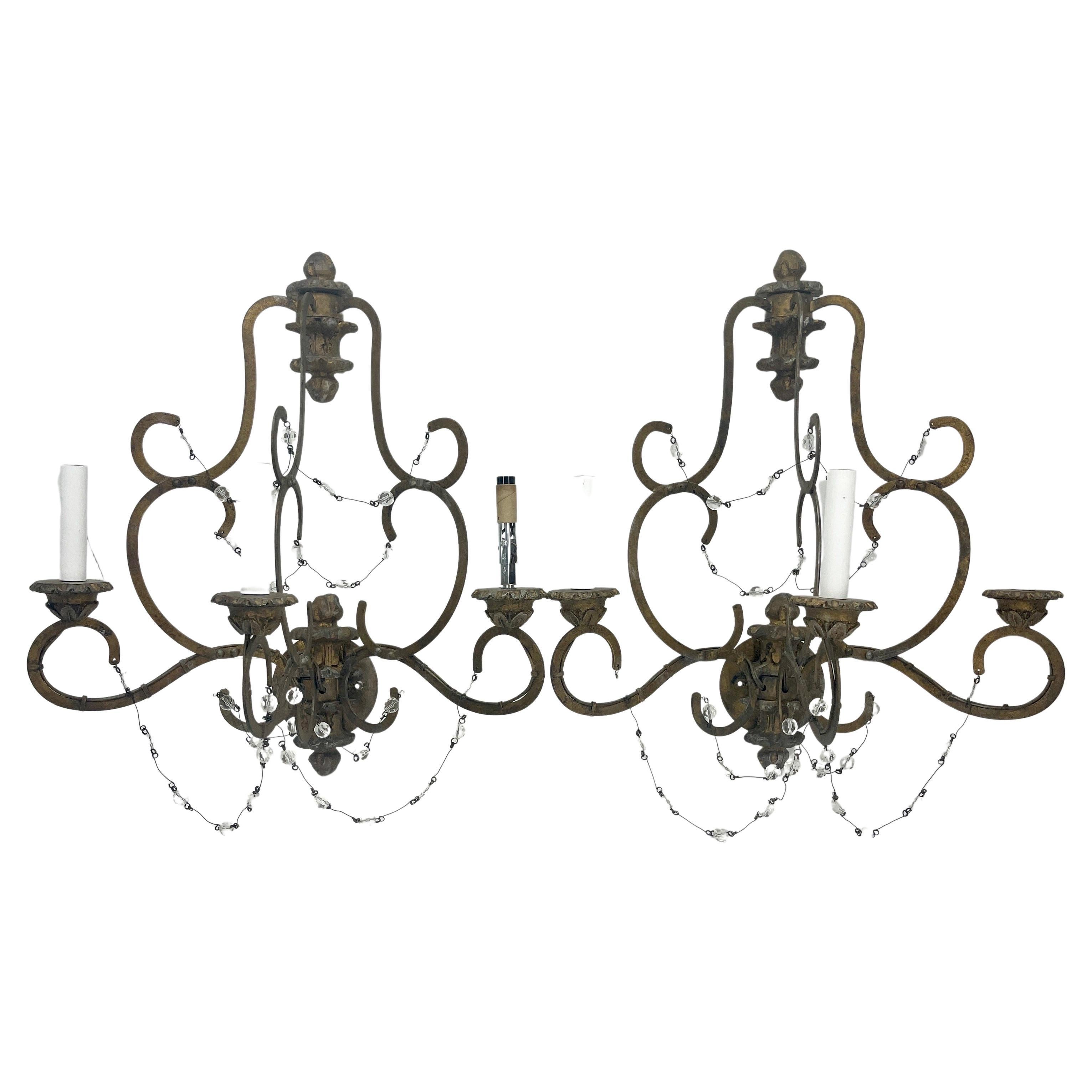 Pair of Niermann Weeks Avignon 3 light wall sconces

The simplistic finial and graceful design make these Avignon 3 light decorative sconces from Niermann Weeks very versatile for any style home. Each sconce features a rope of unique, faceted