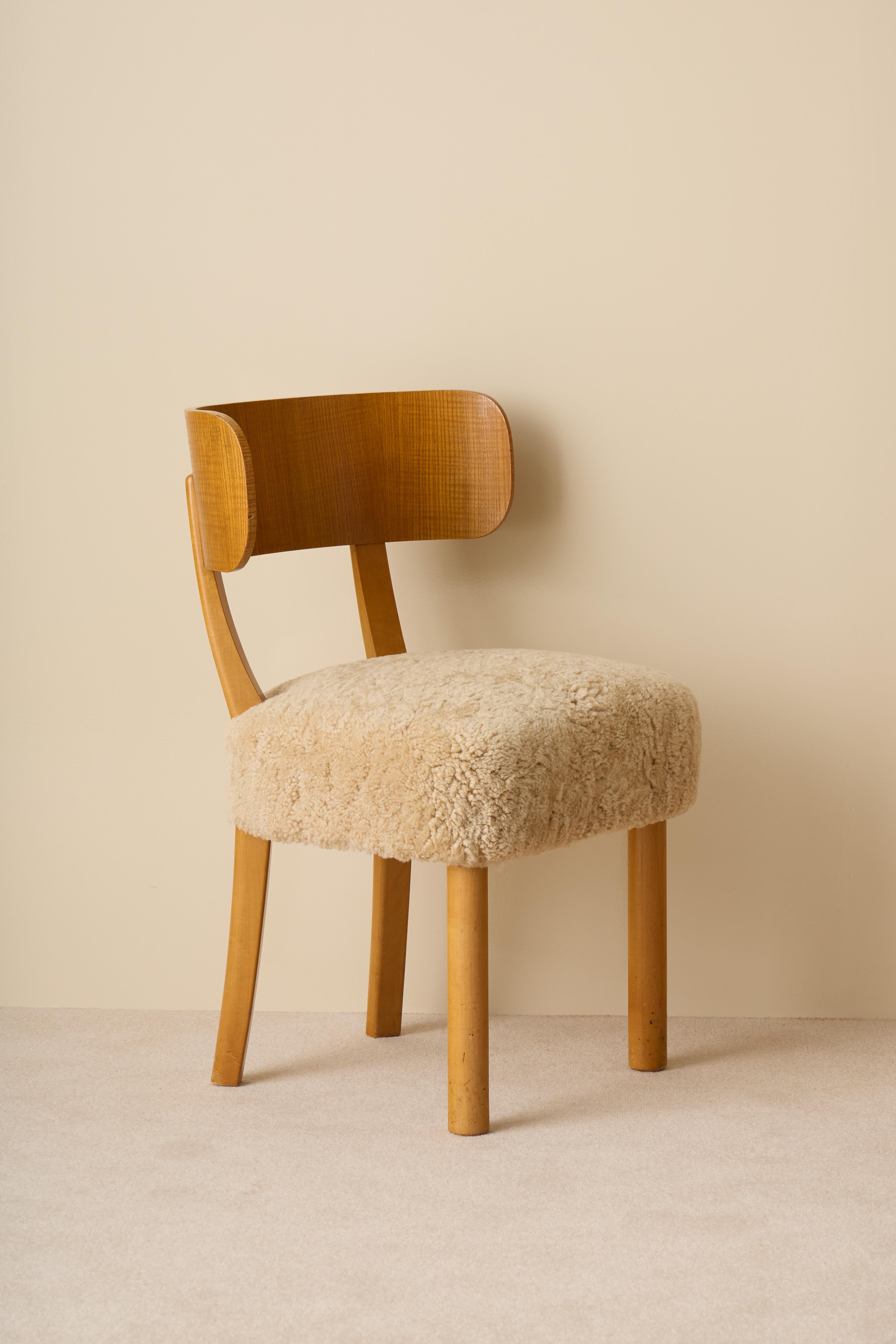 Scandinavo moderno Coppia di sedie Axel Einar Hjorth 