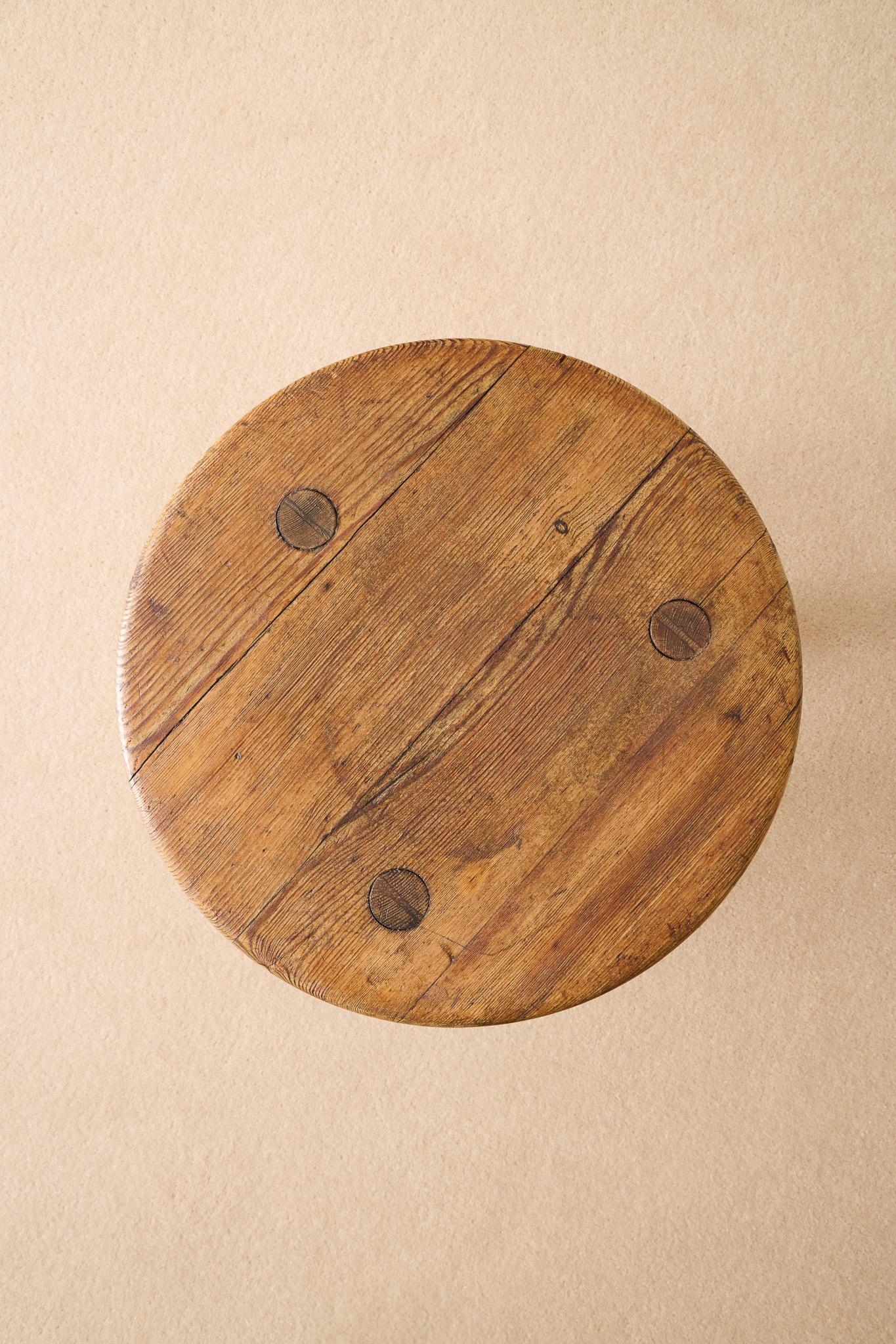 Suédois Paire de tabourets/tables d'appoint Koga d'Axel-Einar Hjorth, Suède, années 1930 en vente