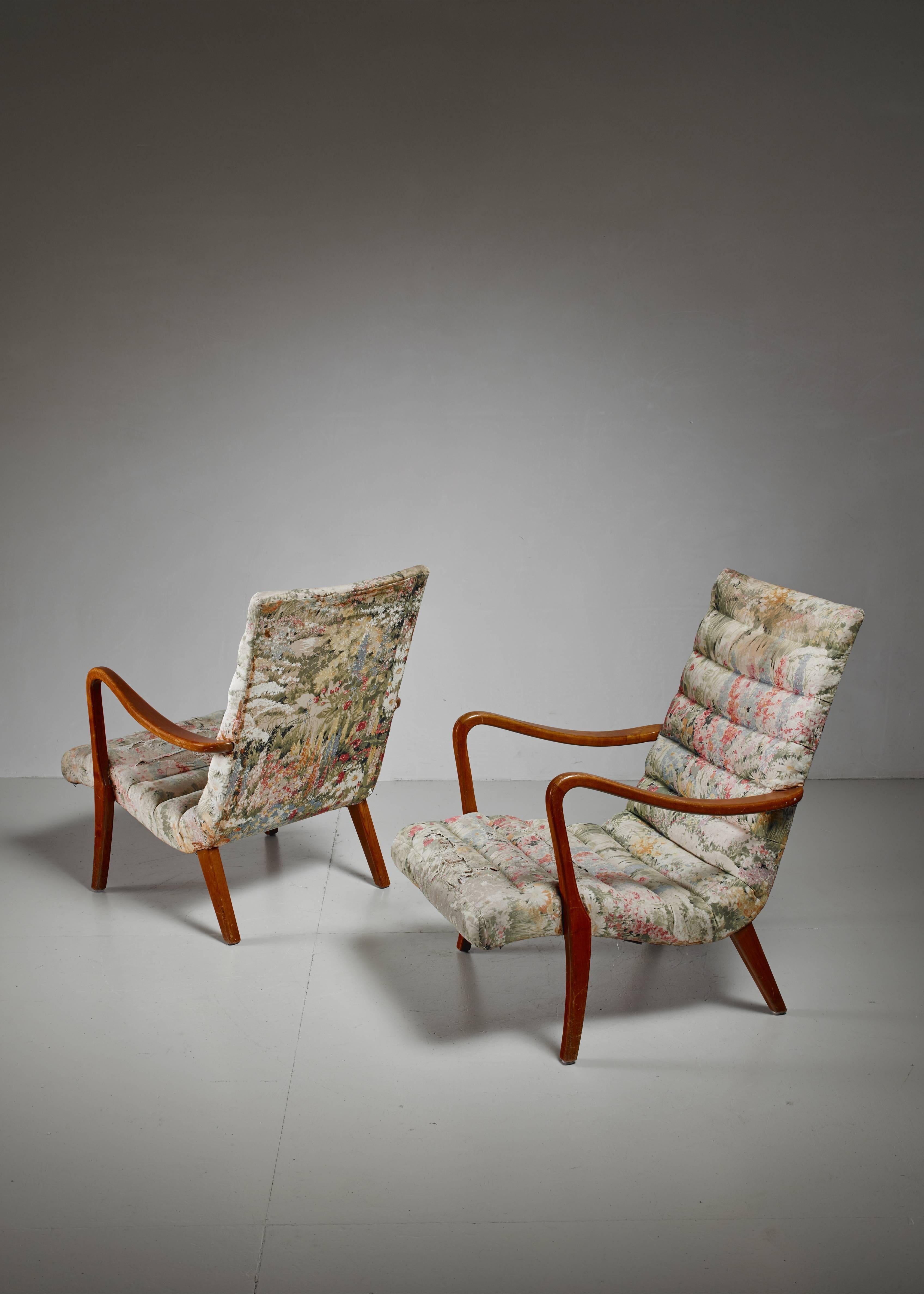 Swedish Pair of Axel Larsson Lounge Chairs, Bodafors, Sweden, 1940s For Sale