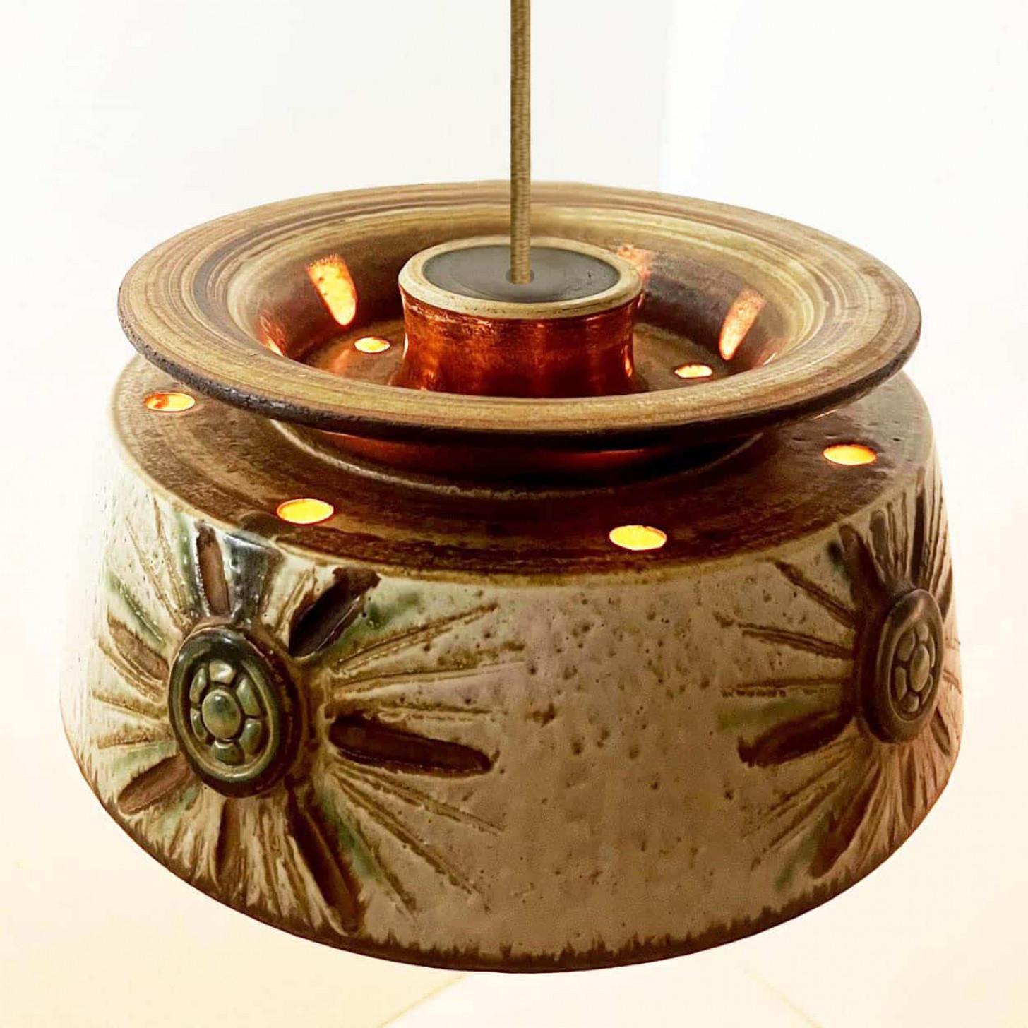 Paire de lampes suspendues Axella en céramique taupe-verte, Danemark, 1970 en vente 3