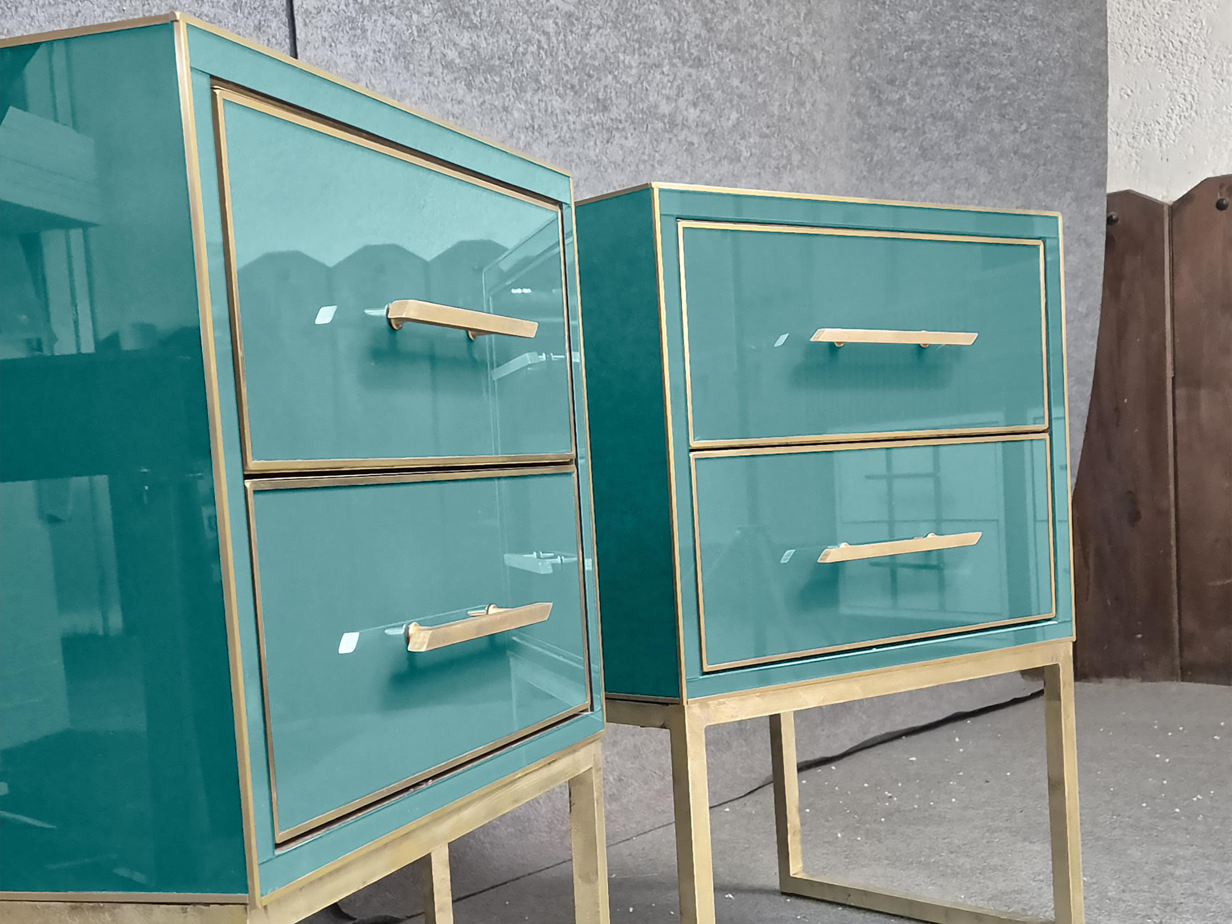 Mid-Century moderno Pair of Azure Bedside Tables, Solid Wood and Brass Edges, 1950s style Available in vendita