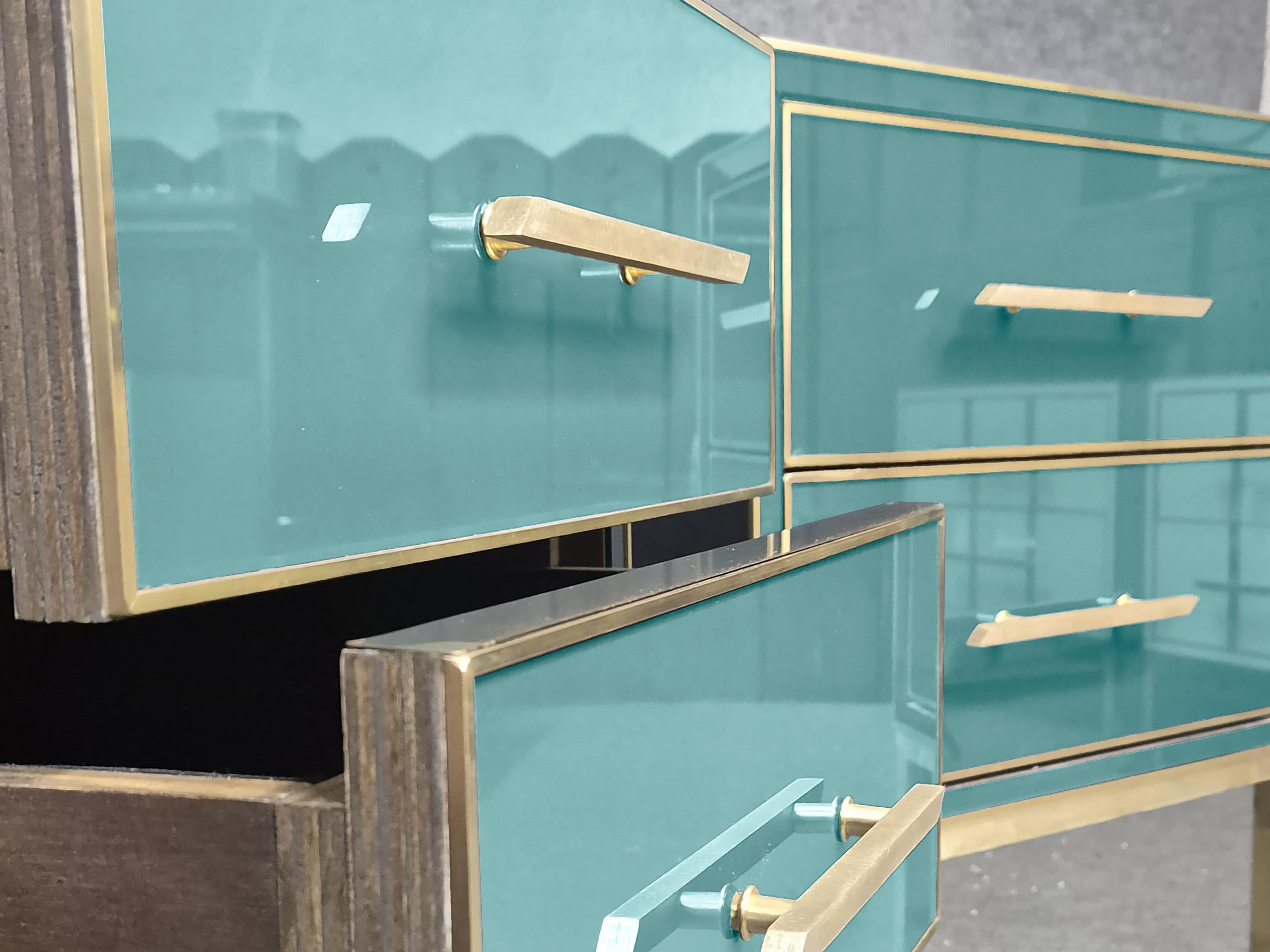 Periodo contemporaneo Pair of Azure Bedside Tables, Solid Wood and Brass Edges, 1950s style Available in vendita