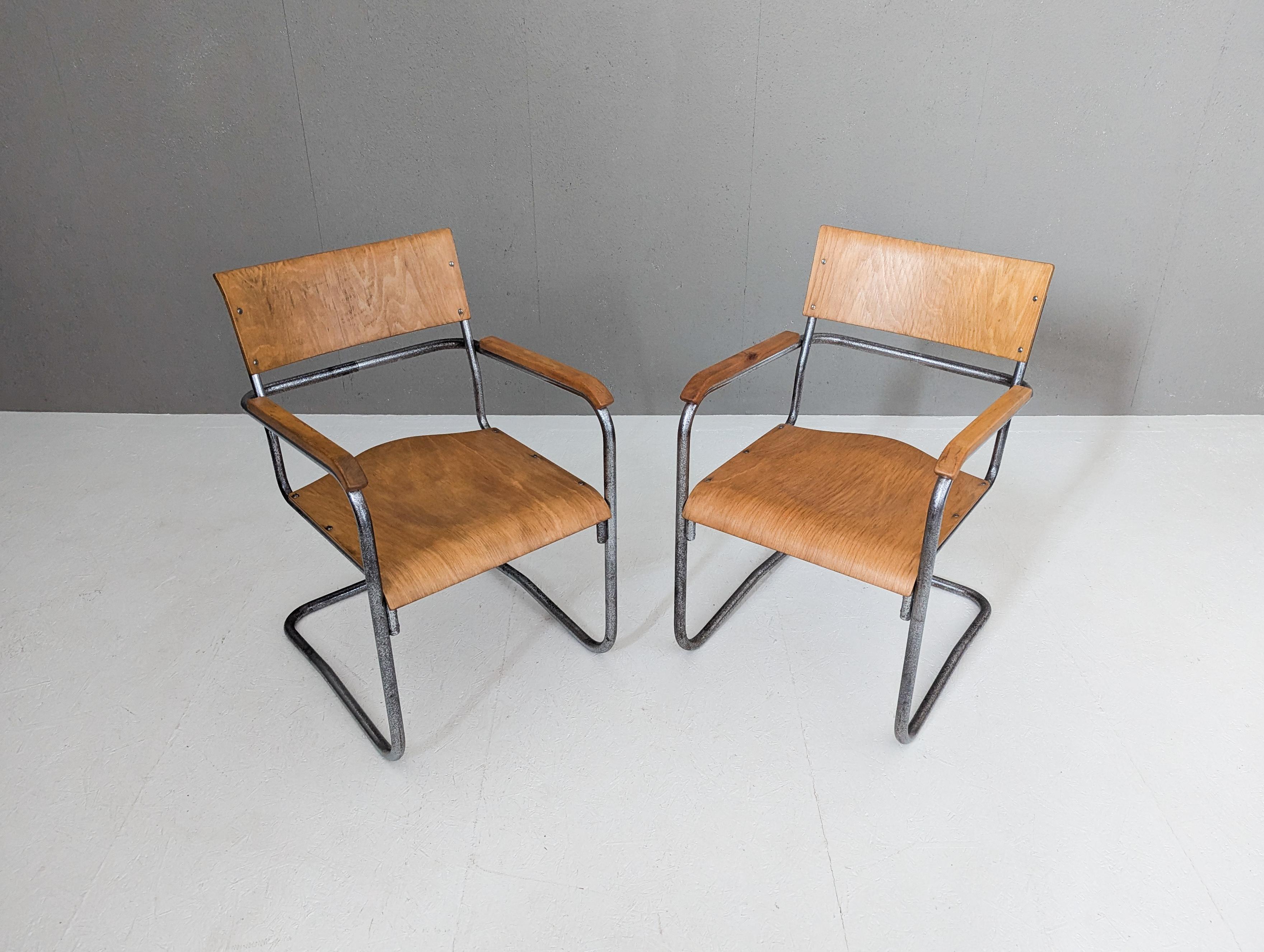 Pareja de sillones B 34 de Marcel Breuer para Samal & co. Años 30 en Bueno estado para la venta en PRAHA 5, CZ