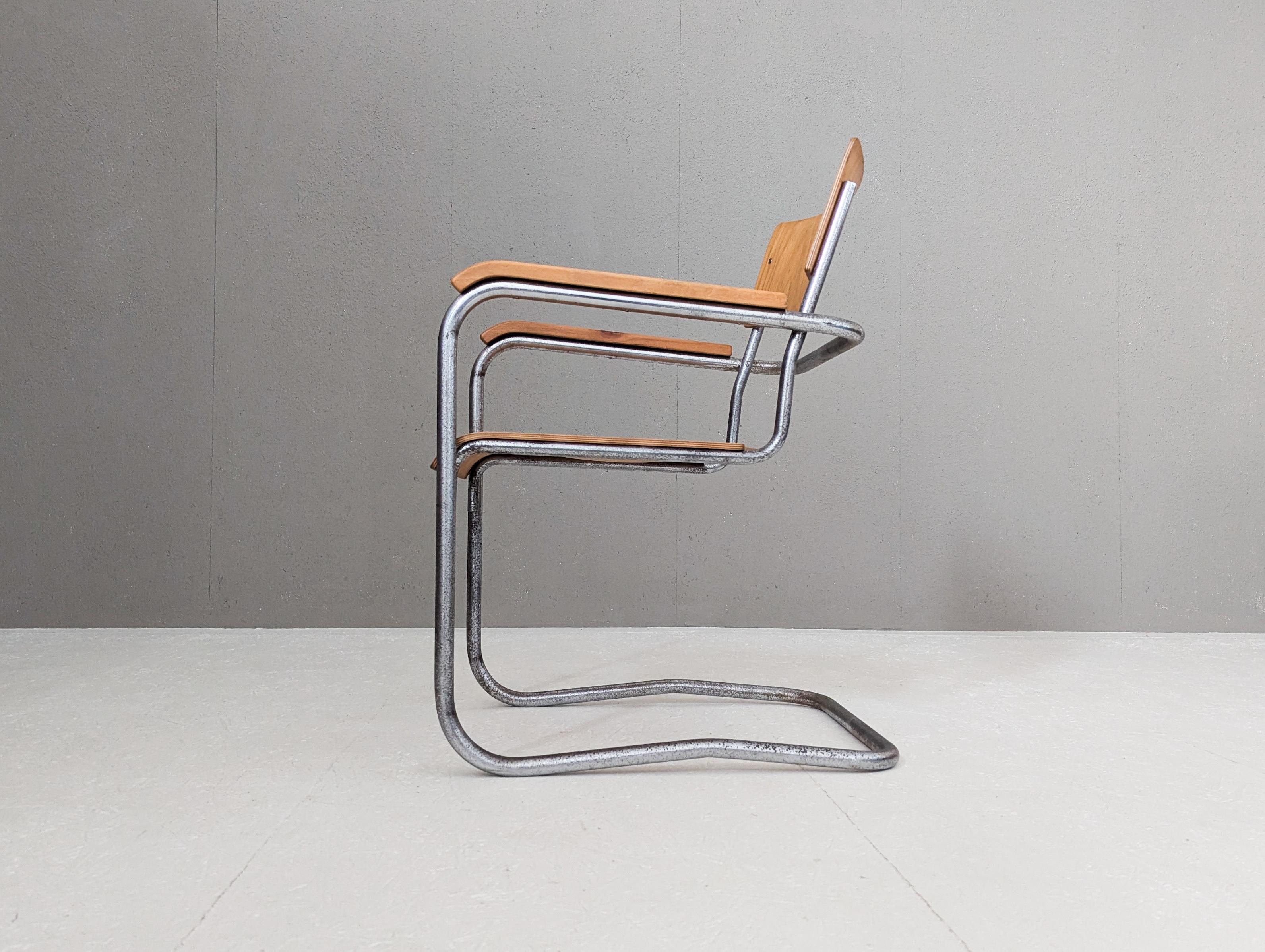 Pareja de sillones B 34 de Marcel Breuer para Samal & co. Años 30 Acero en venta