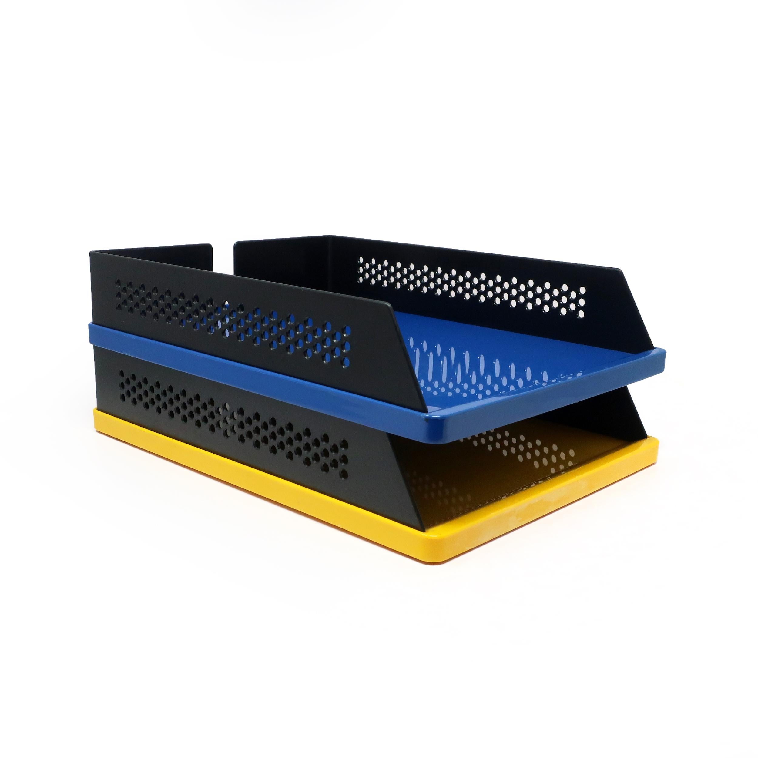 Italian Pair of Babele 940 Trays and Status Desk Pad by Barbieri & Marianelli for Rexite