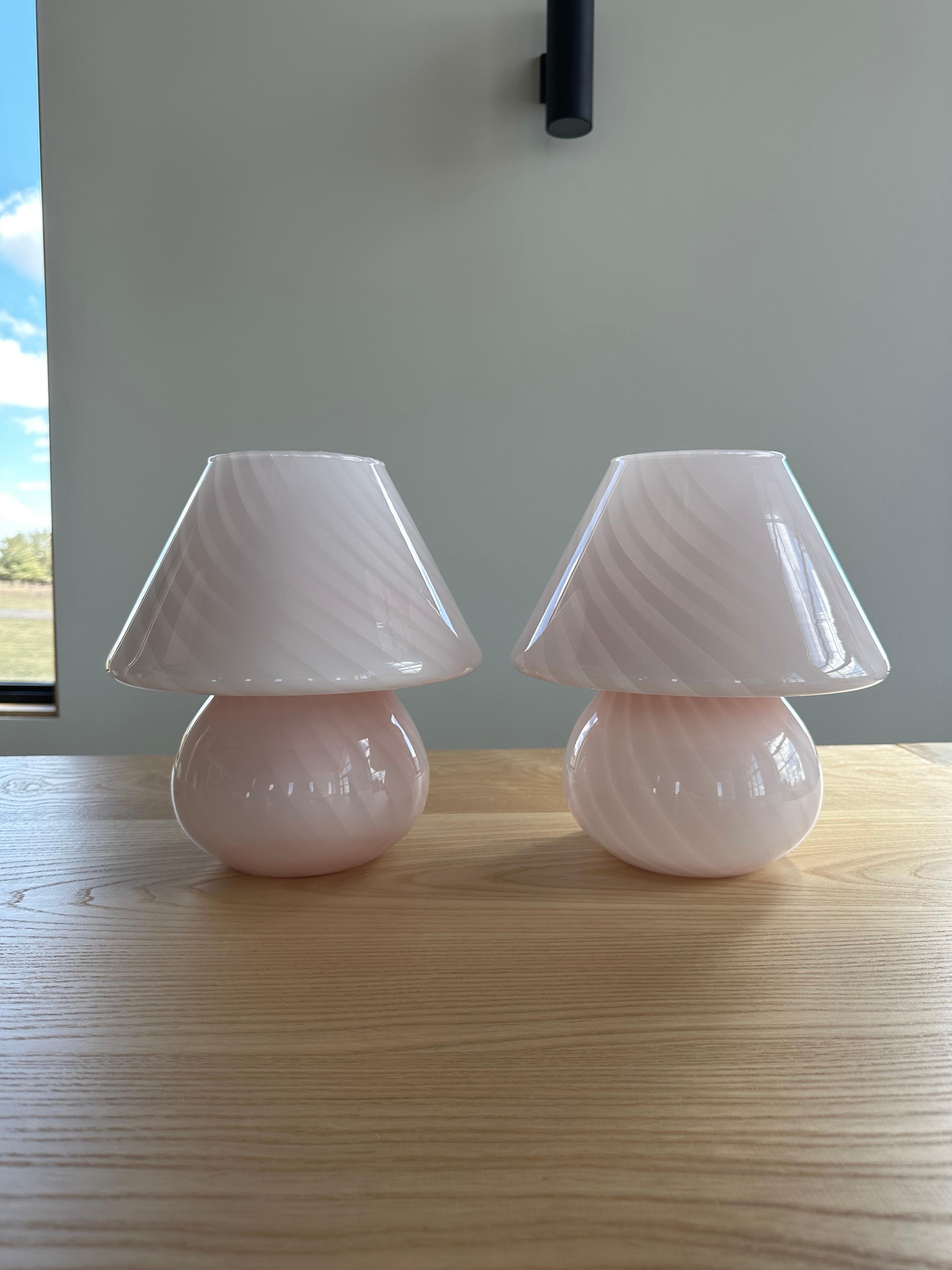 Mid-Century Modern Pair of Baby Pink Vintage Murano Glass Mushroom Lamps