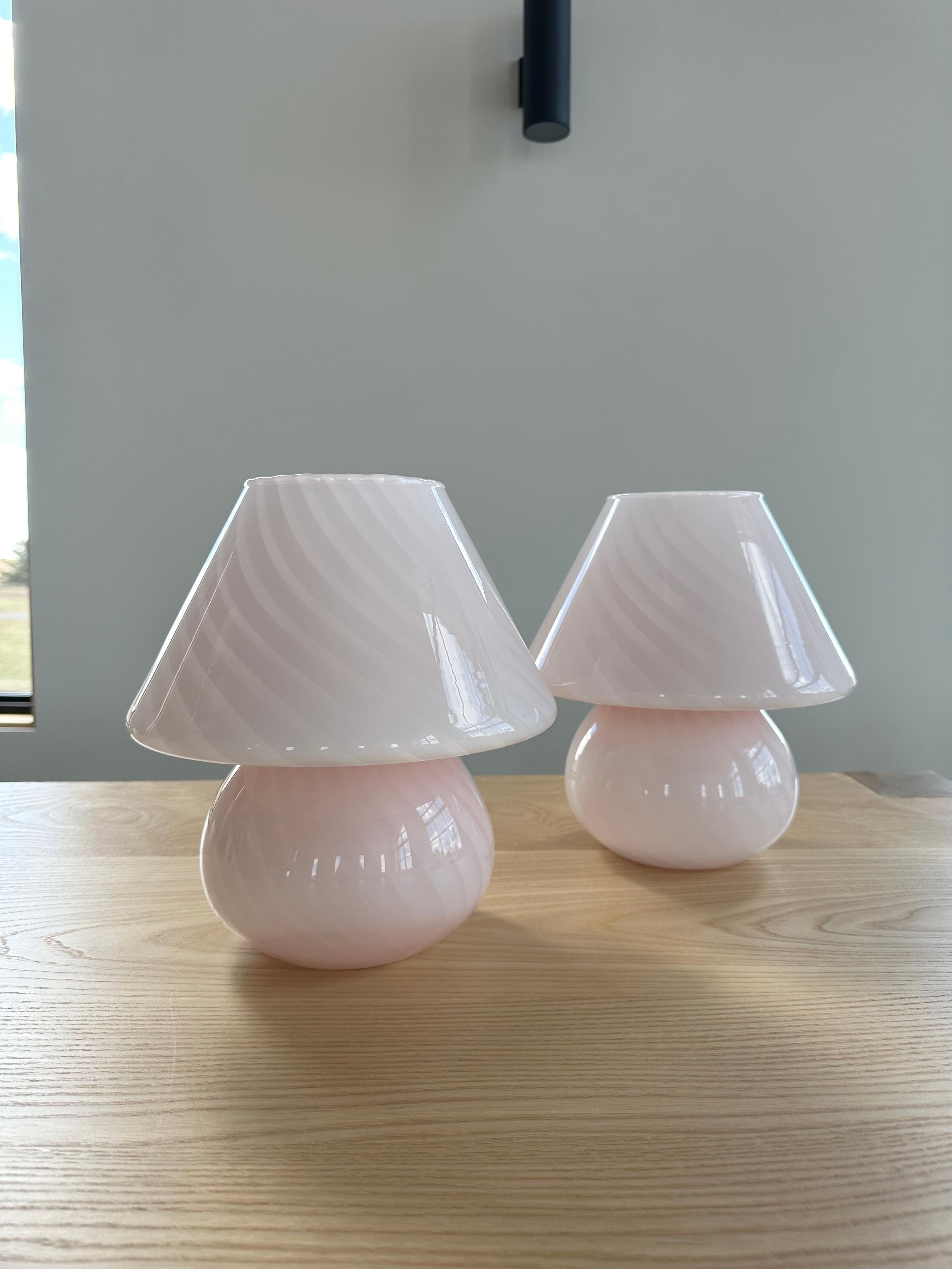 Italian Pair of Baby Pink Vintage Murano Glass Mushroom Lamps