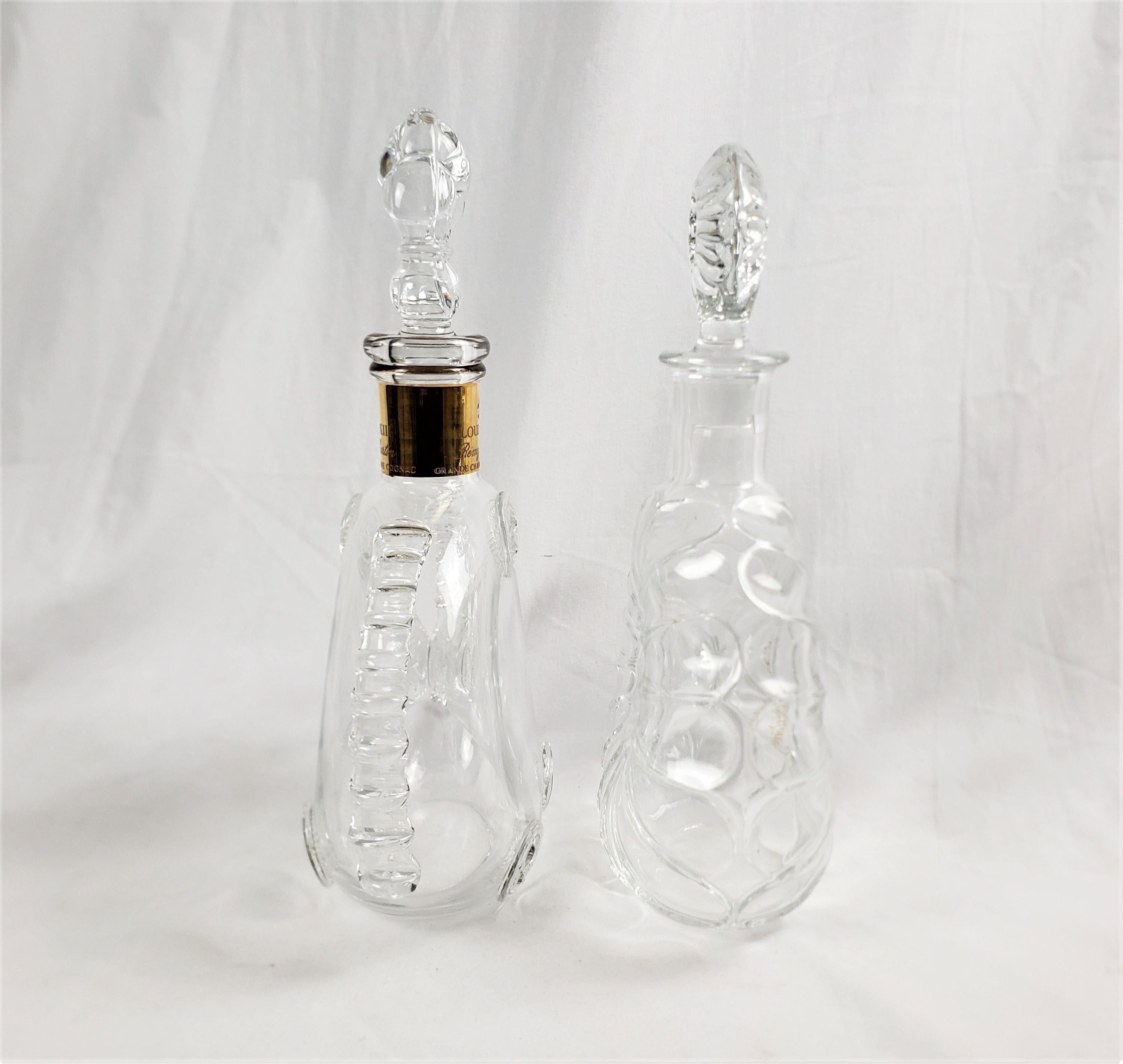 Paar Baccarat-Kristallflaschen aus der Mitte des Jahrhunderts Remy Martin Likörflaschen oder Dekanter (Französisch) im Angebot