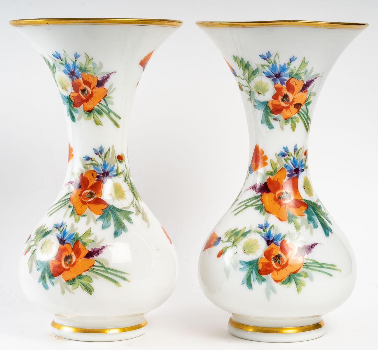 Pair of Baccarat Opaline Vases, 19th Century For Sale 1