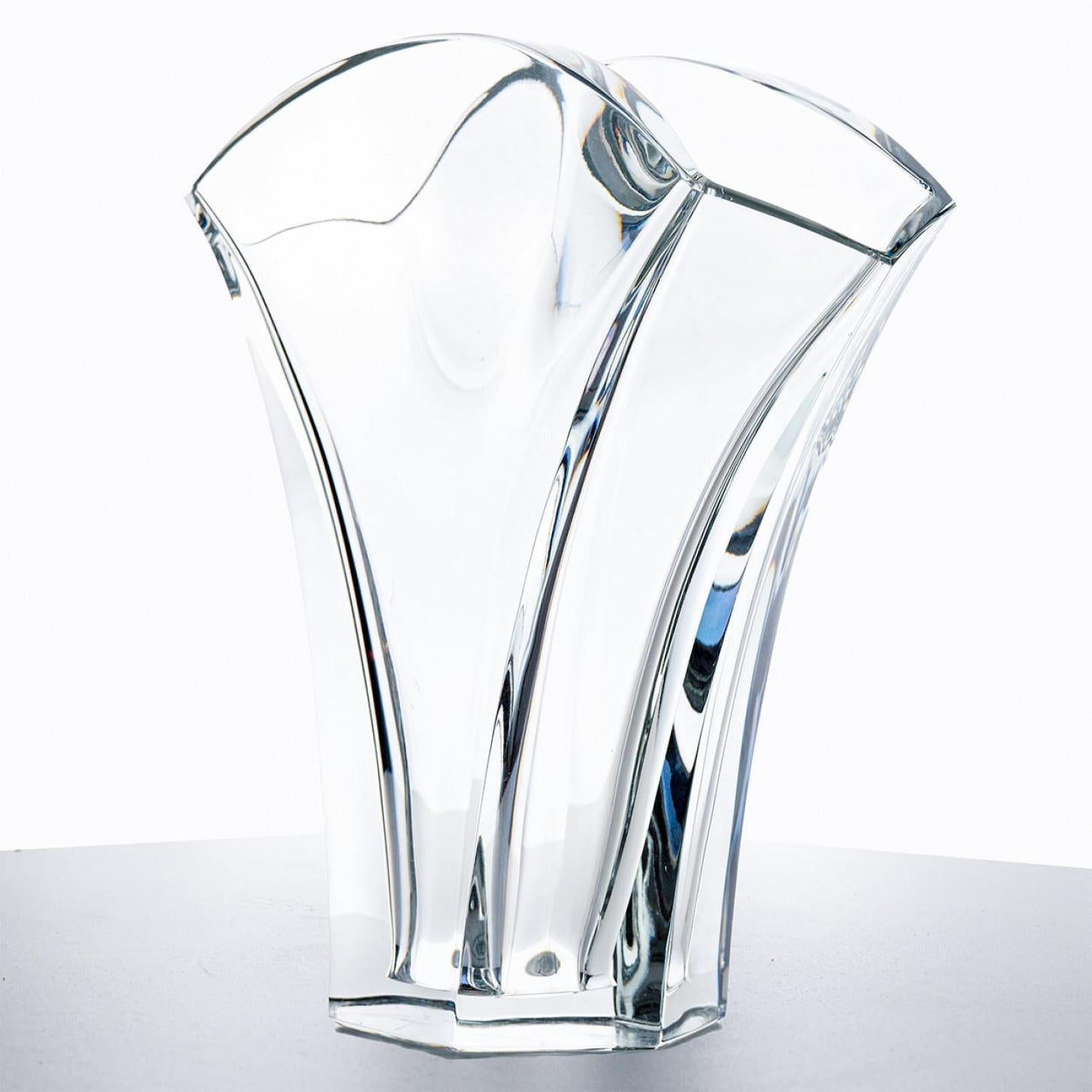 Coppia di vasi in cristallo Ginkgo extra large firmati Baccarat, Francia in vendita 6