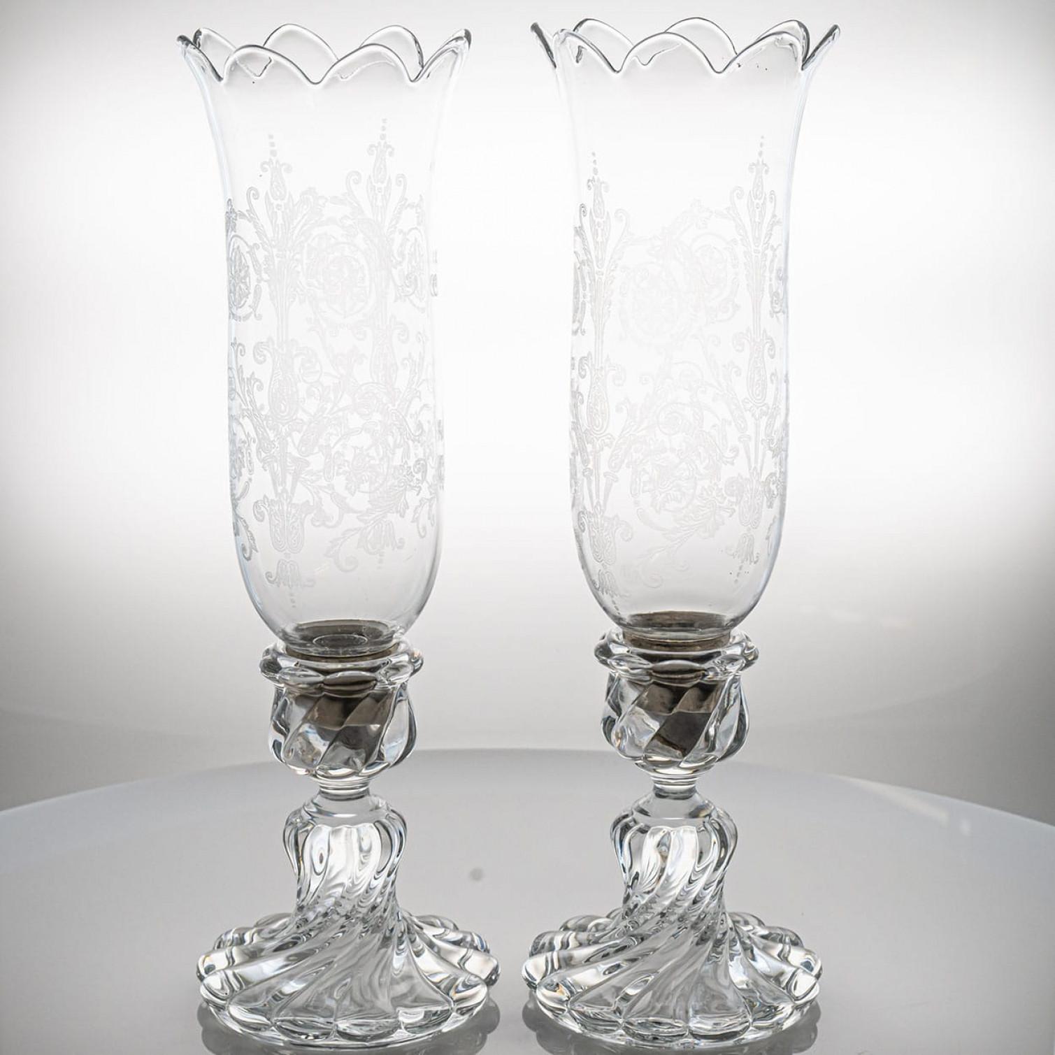 Cristallo Pair of Baccarat Structured Clear Crystal Vases, France in vendita