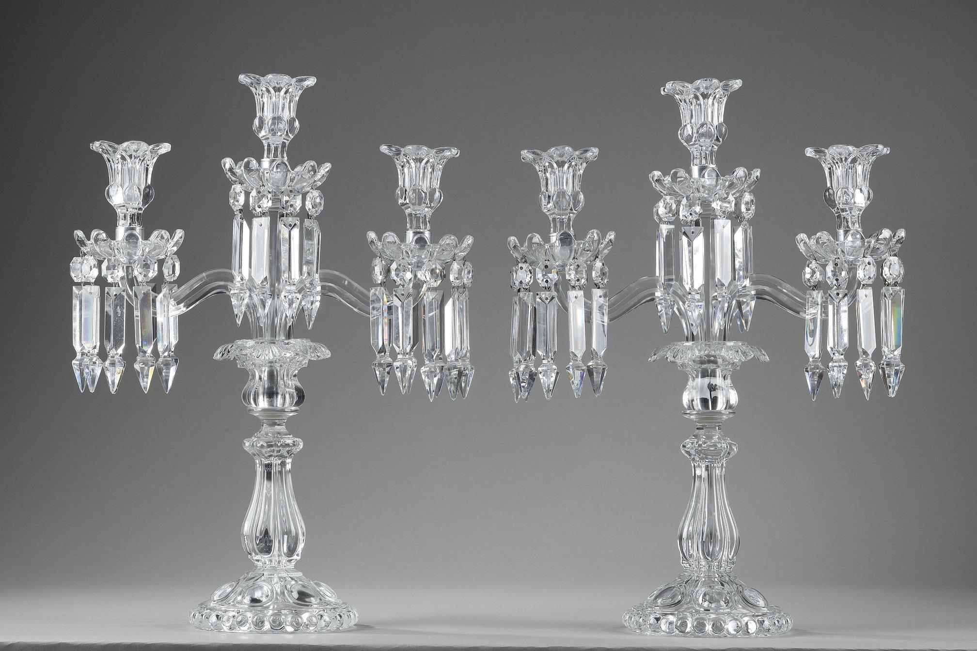 Pair of Baccarat three-light candlesticks In Good Condition In Paris, FR