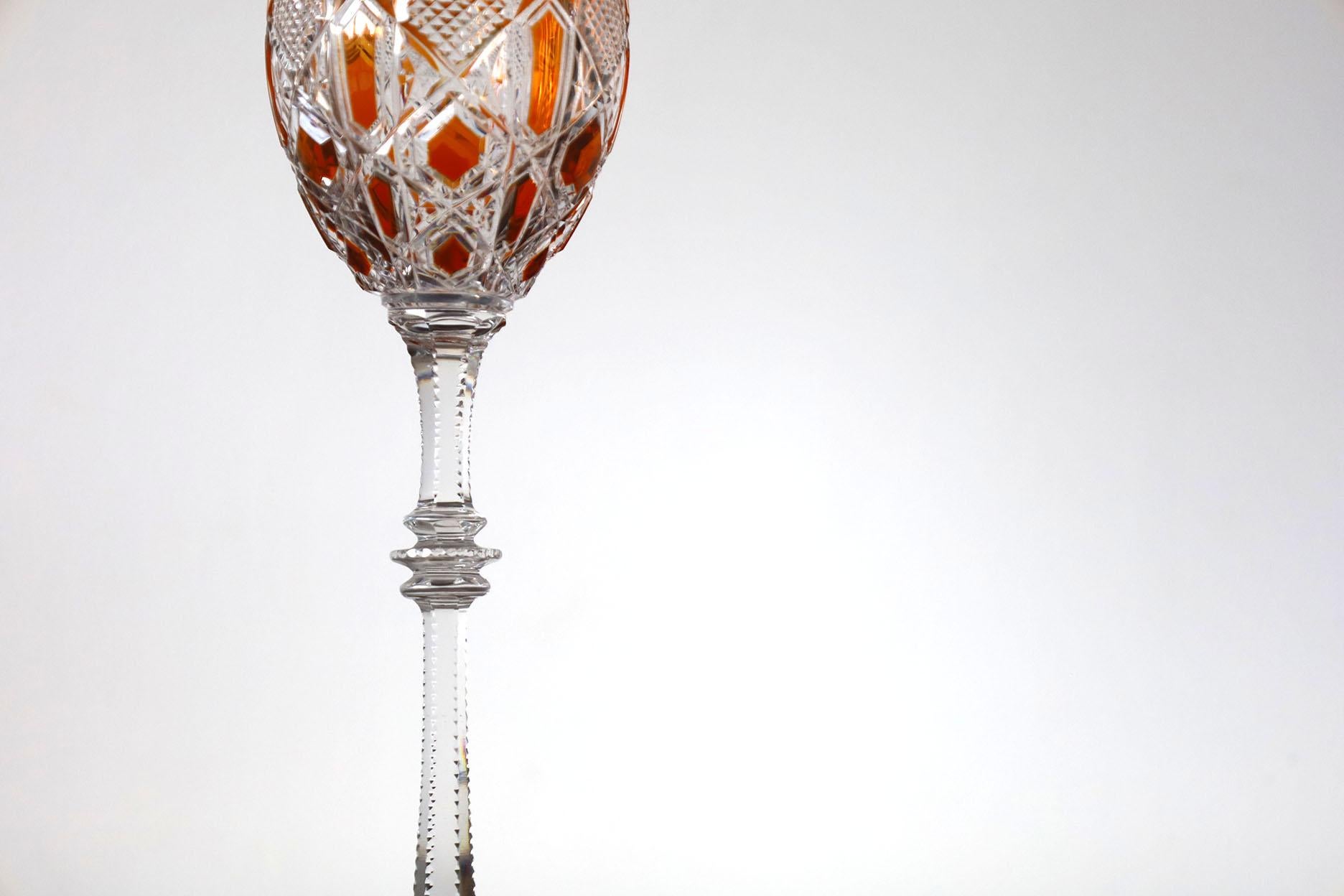 Francese Coppia di bicchieri da vino arancione Baccarat Tsar in vendita