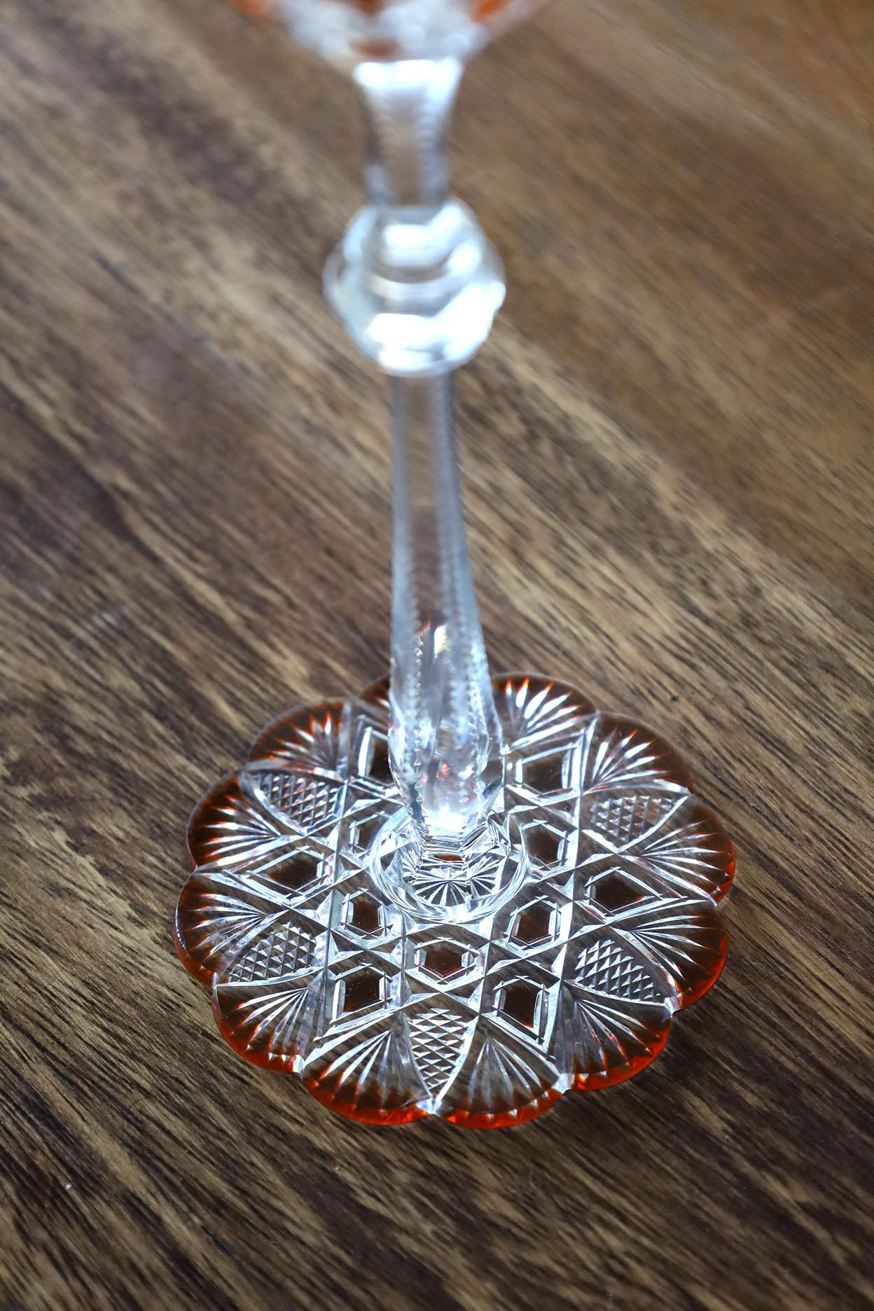 Metà XX secolo Coppia di bicchieri da vino arancione Baccarat Tsar in vendita