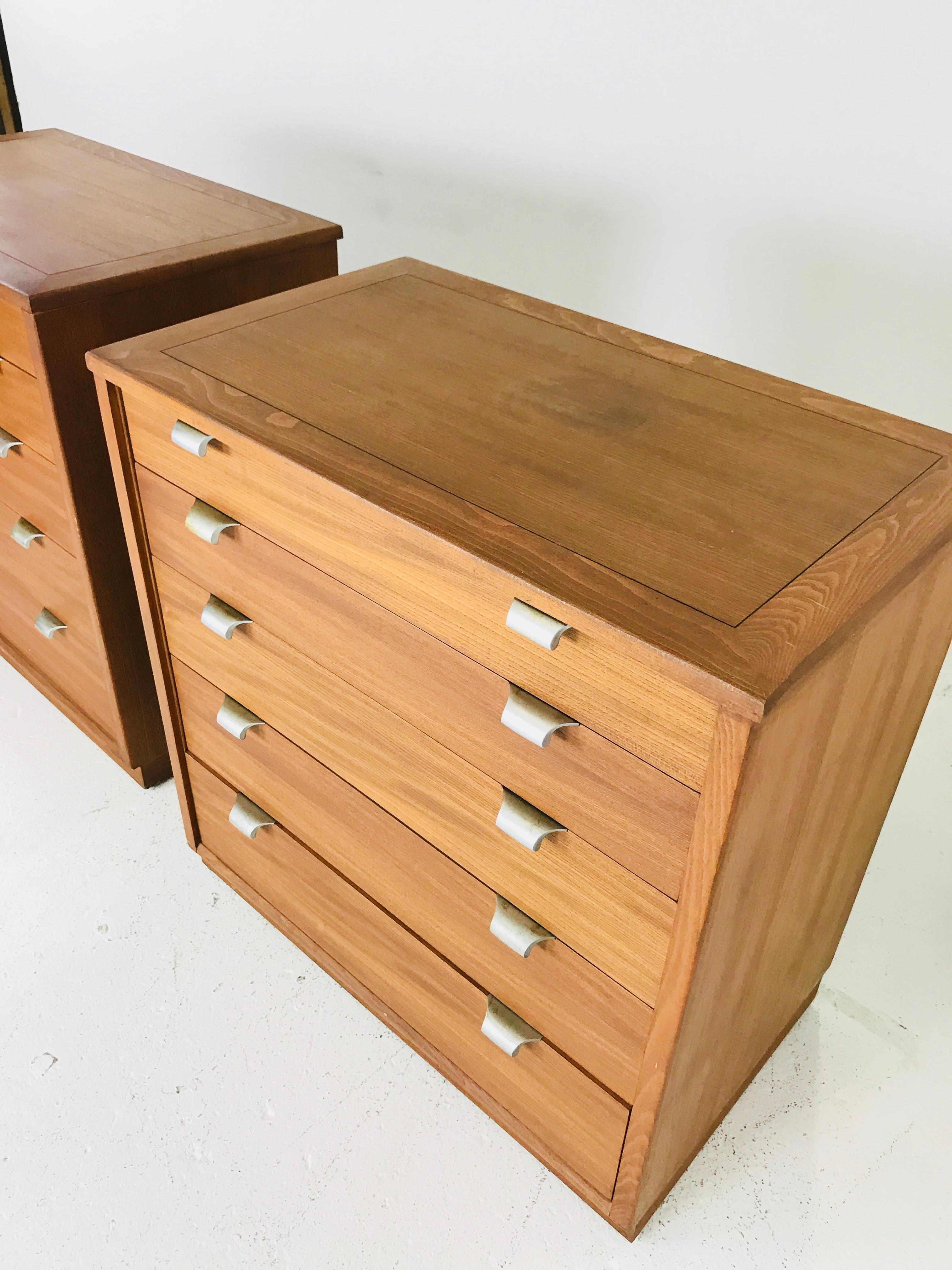 Pair of Bachelor Chest by Drexel In Good Condition In Dallas, TX