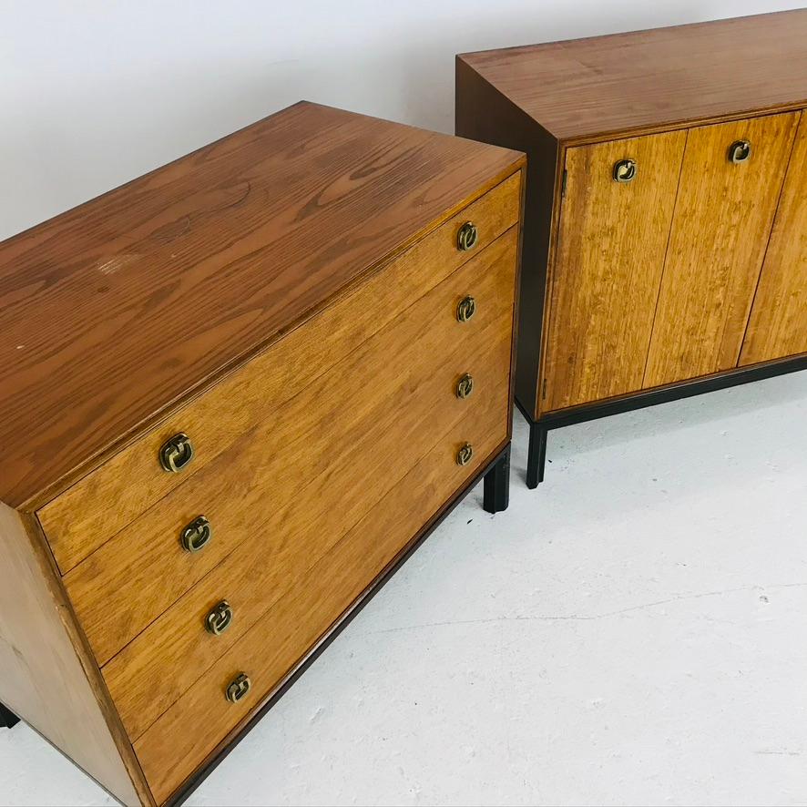 Pair of Bachelor Chests by Edward Wormley for Dunbar In Good Condition In Dallas, TX
