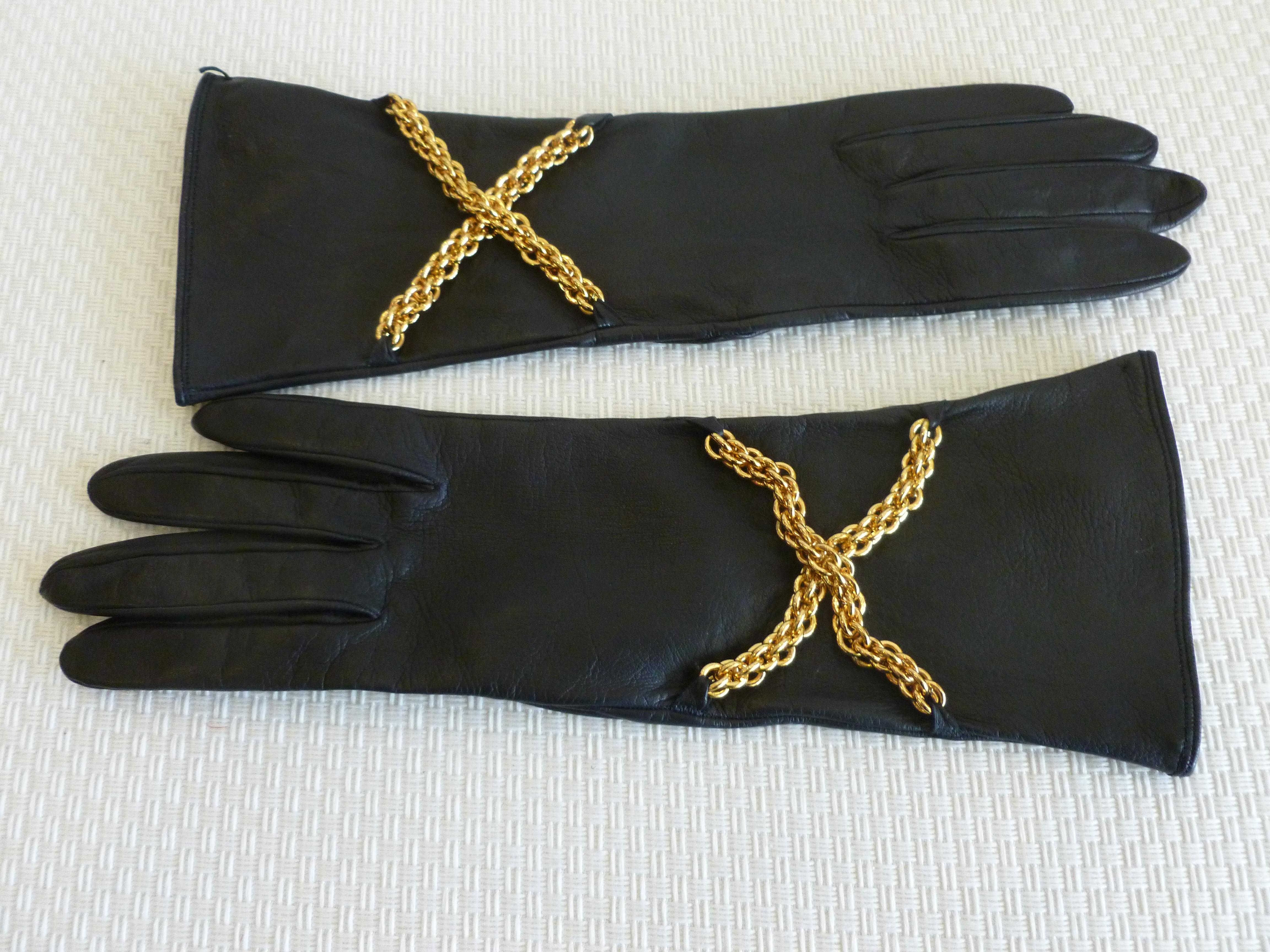 Paloma Picasso Back Leather and Brass Chain Gloves Pair Of 7