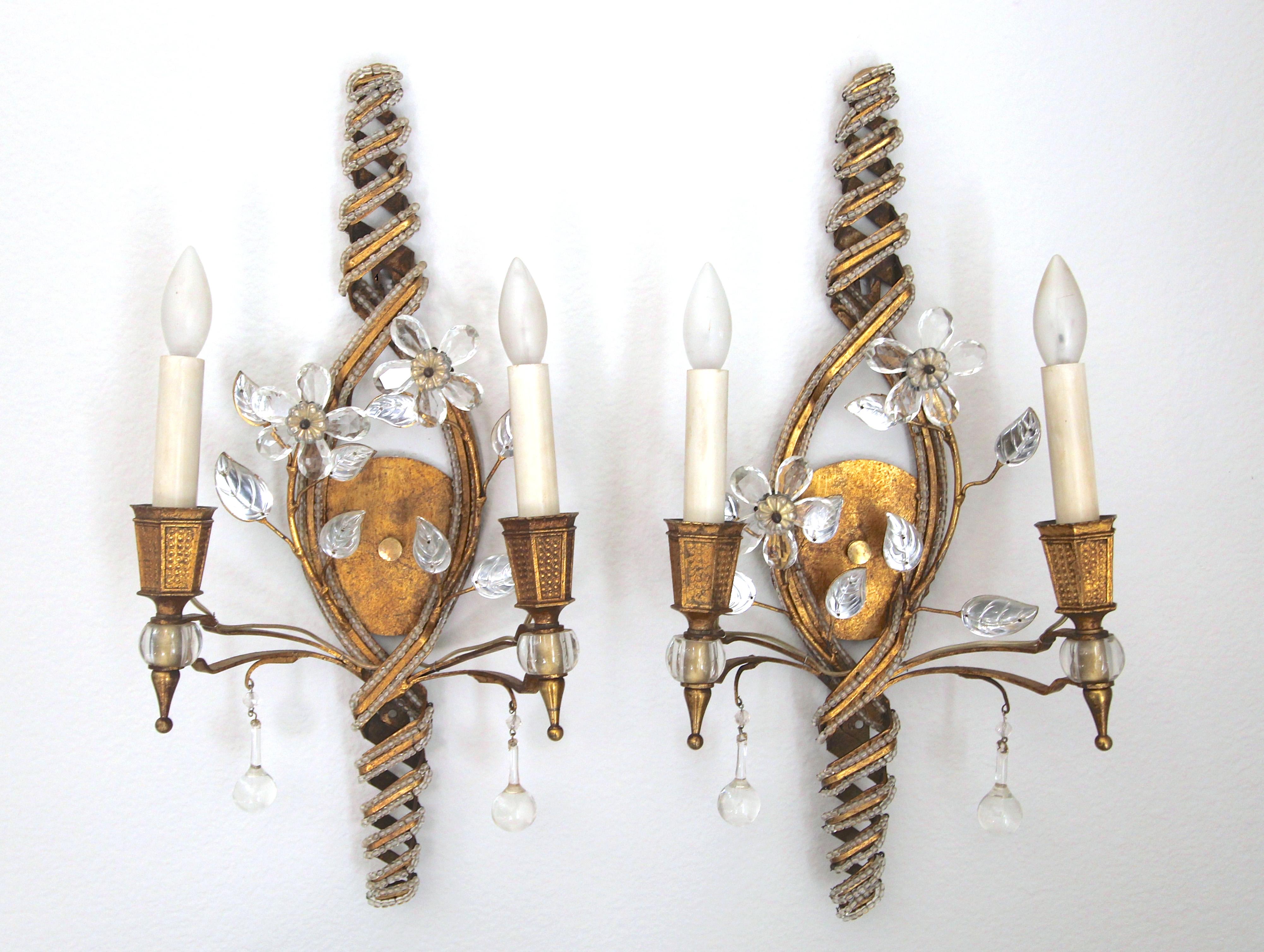 Pair of Baguès French Beaded Crystal Flower Gilt Iron Wall Sconces For Sale 5