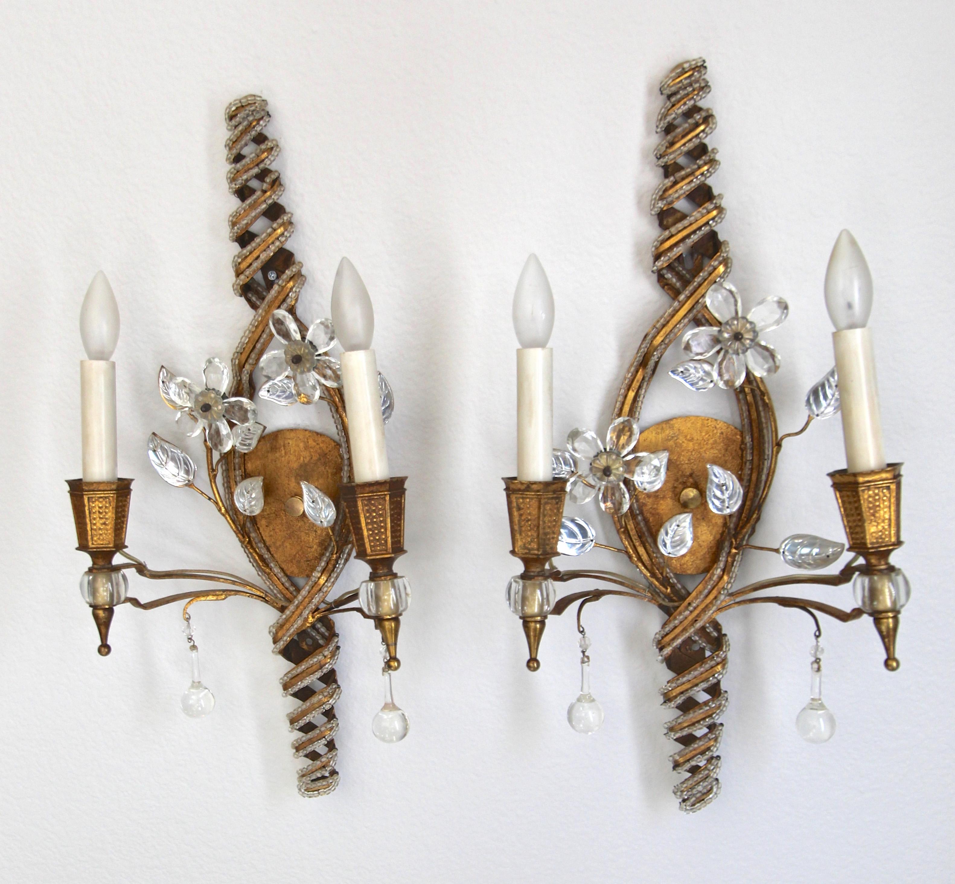 Beads Pair of Baguès French Beaded Crystal Flower Gilt Iron Wall Sconces For Sale