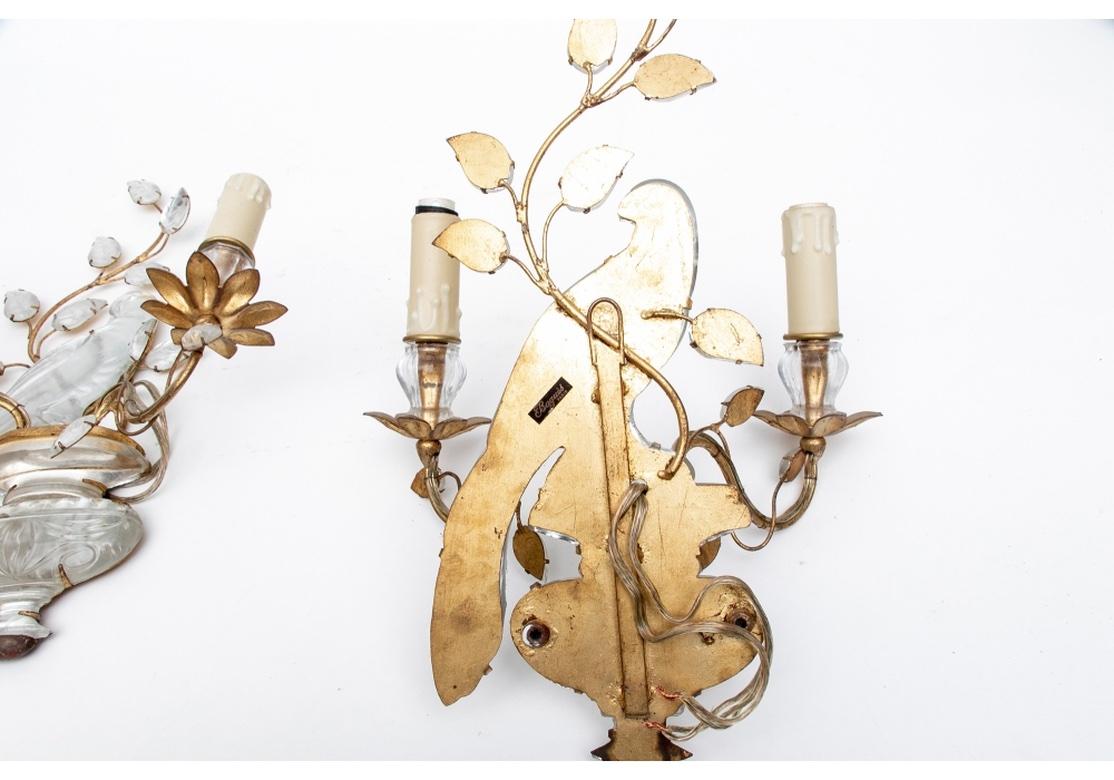 20ième siècle Paire d'appliques en forme d'oiseau en cristal et doré de Bagues Paris en vente