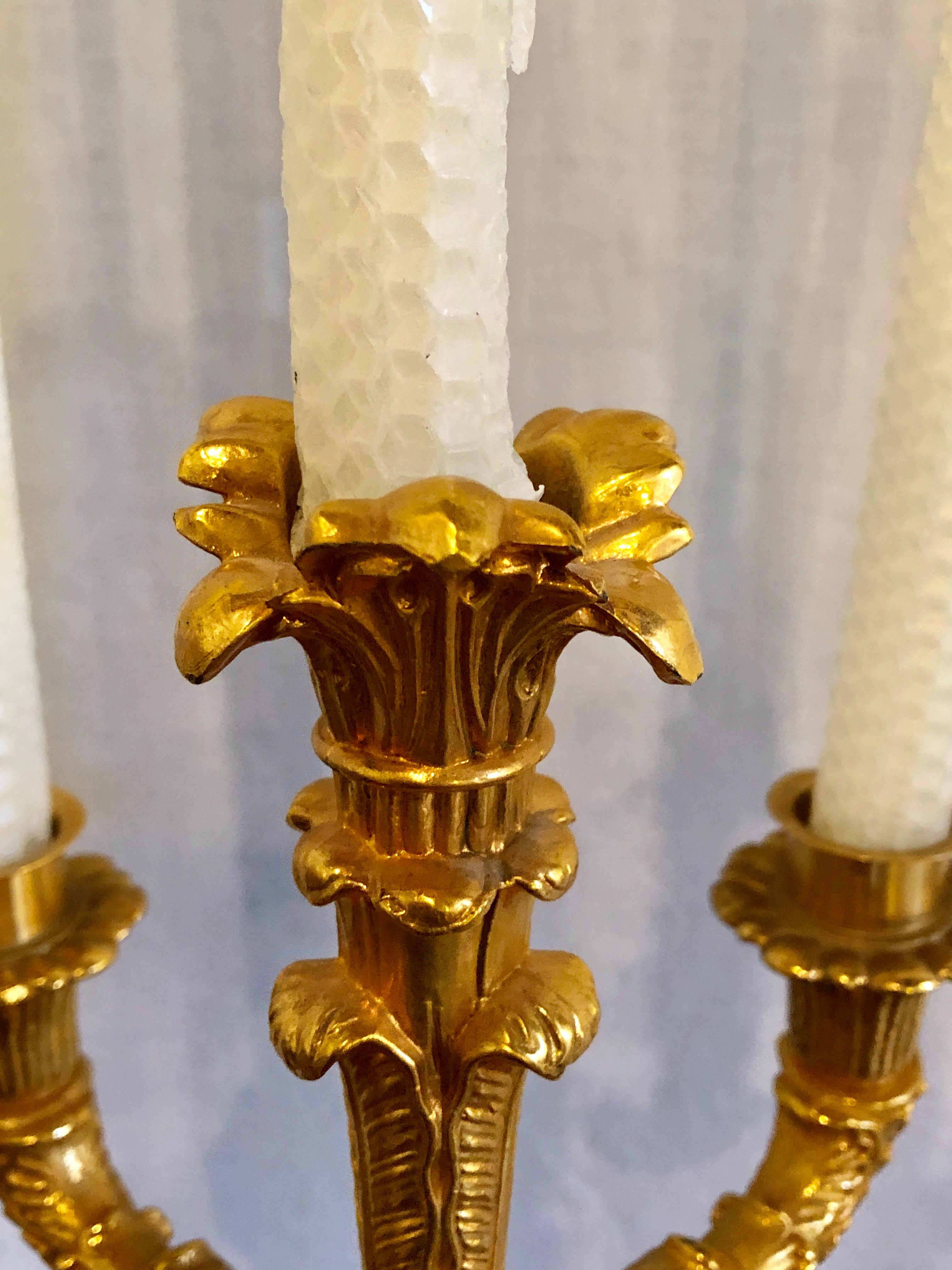 Pair of Baguès Style Cut Crystal and Gilt Brass Table Candelabras or Lamps For Sale 2