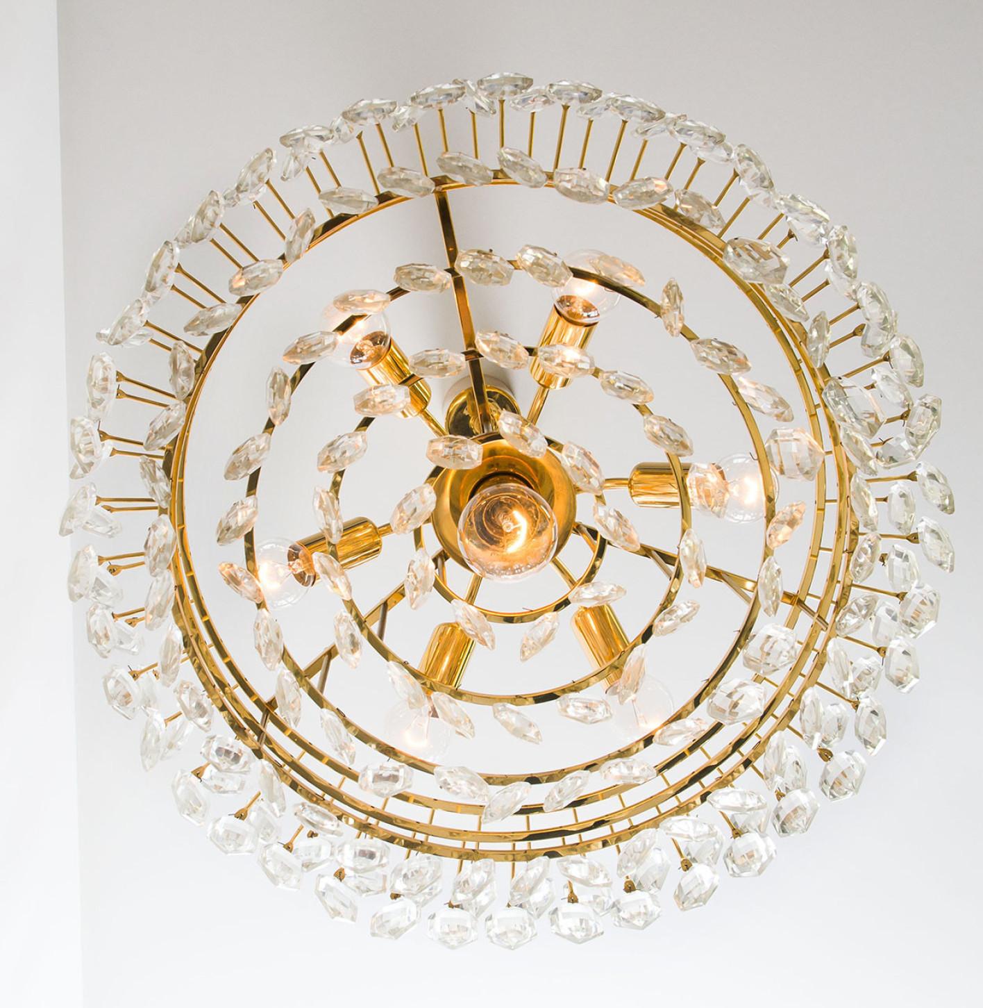 Pair of Bakalowits & Sohne Chandeliers, Brass and Crystal Glass, Austria, 1960s For Sale 7