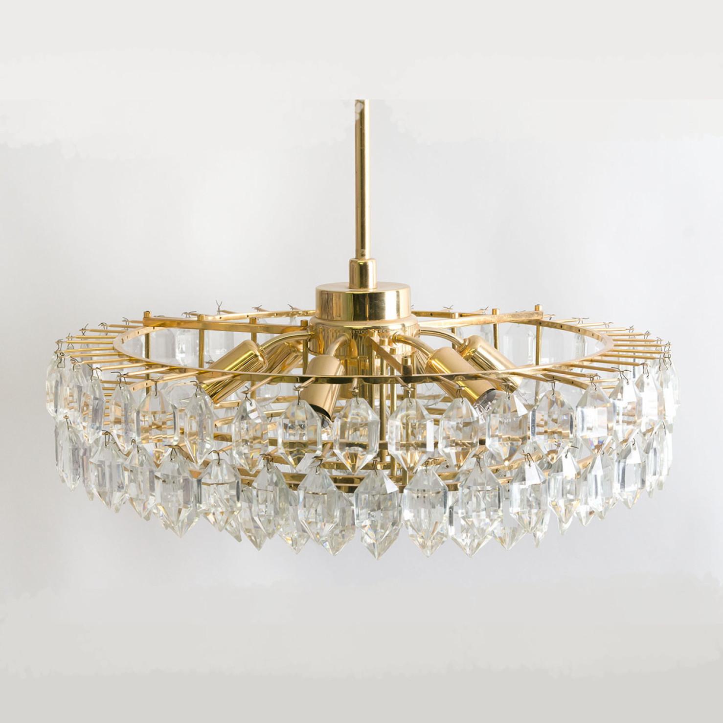 Pair of Bakalowits & Sohne Chandeliers, Brass and Crystal Glass, Austria, 1960s In Good Condition For Sale In Rijssen, NL