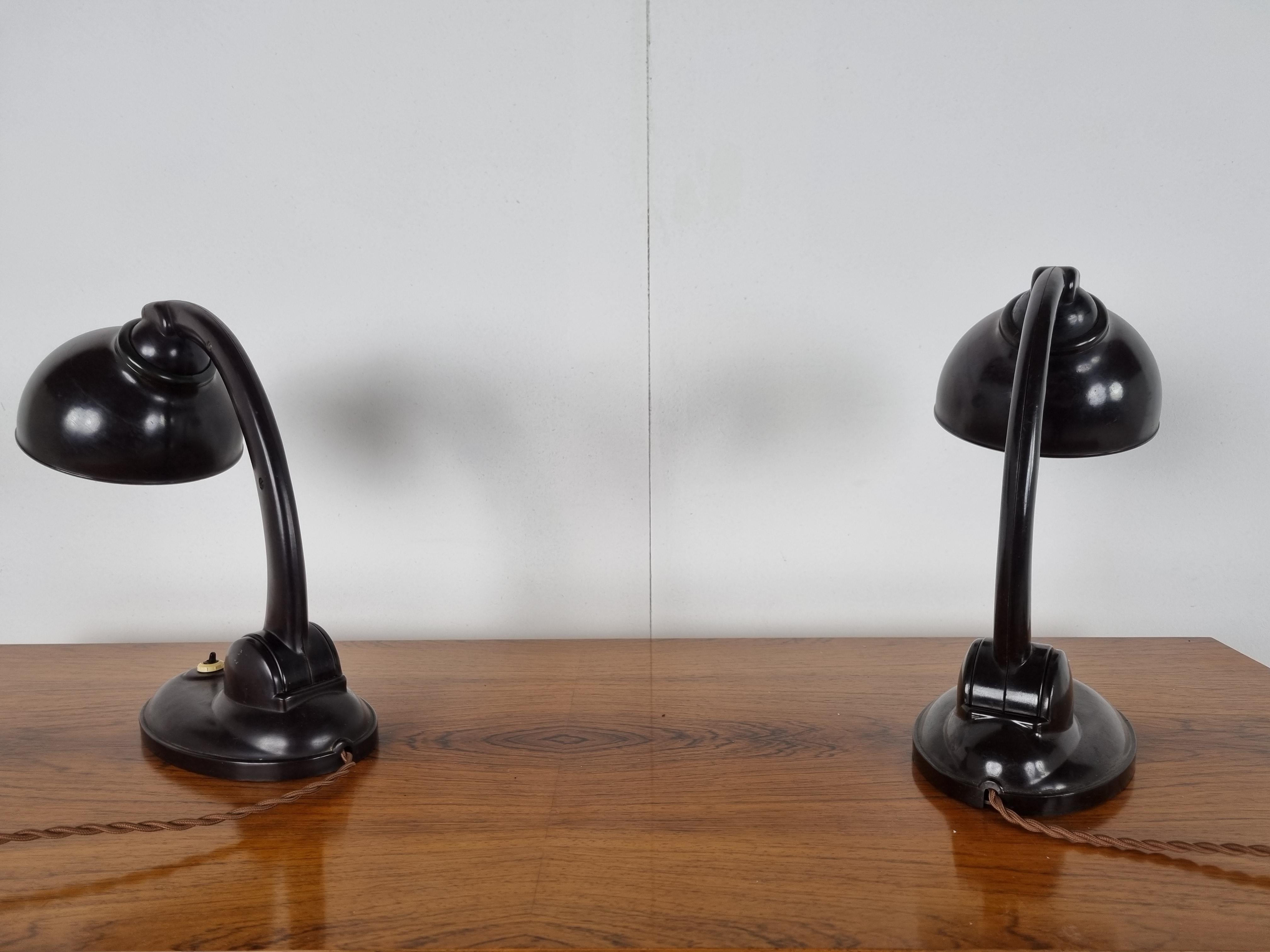 Pair of bakelite 11126 Table Lamps by Eric Kirkman Cole, 1930s For Sale 2