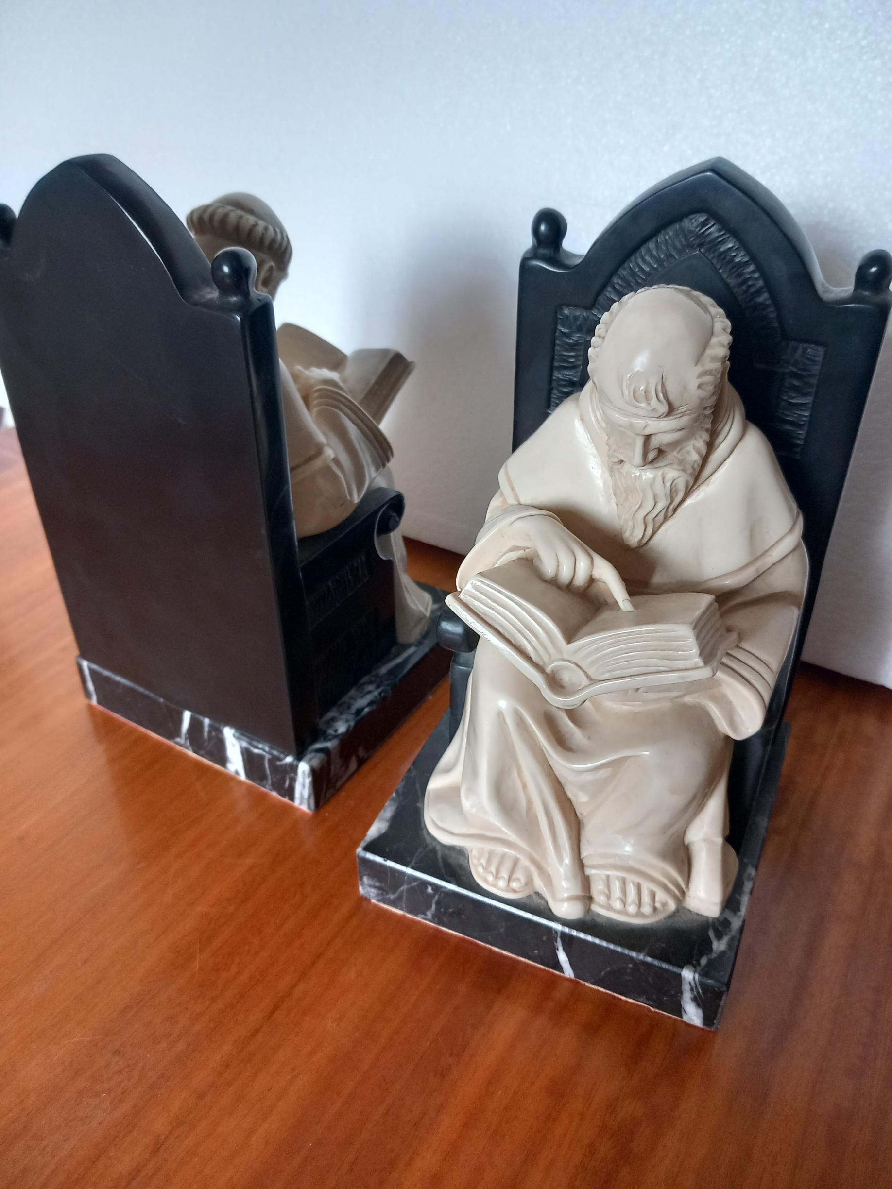 Bookends Pair of Bakelite and Marble  in Form of Medieval Library Very Original For Sale 4