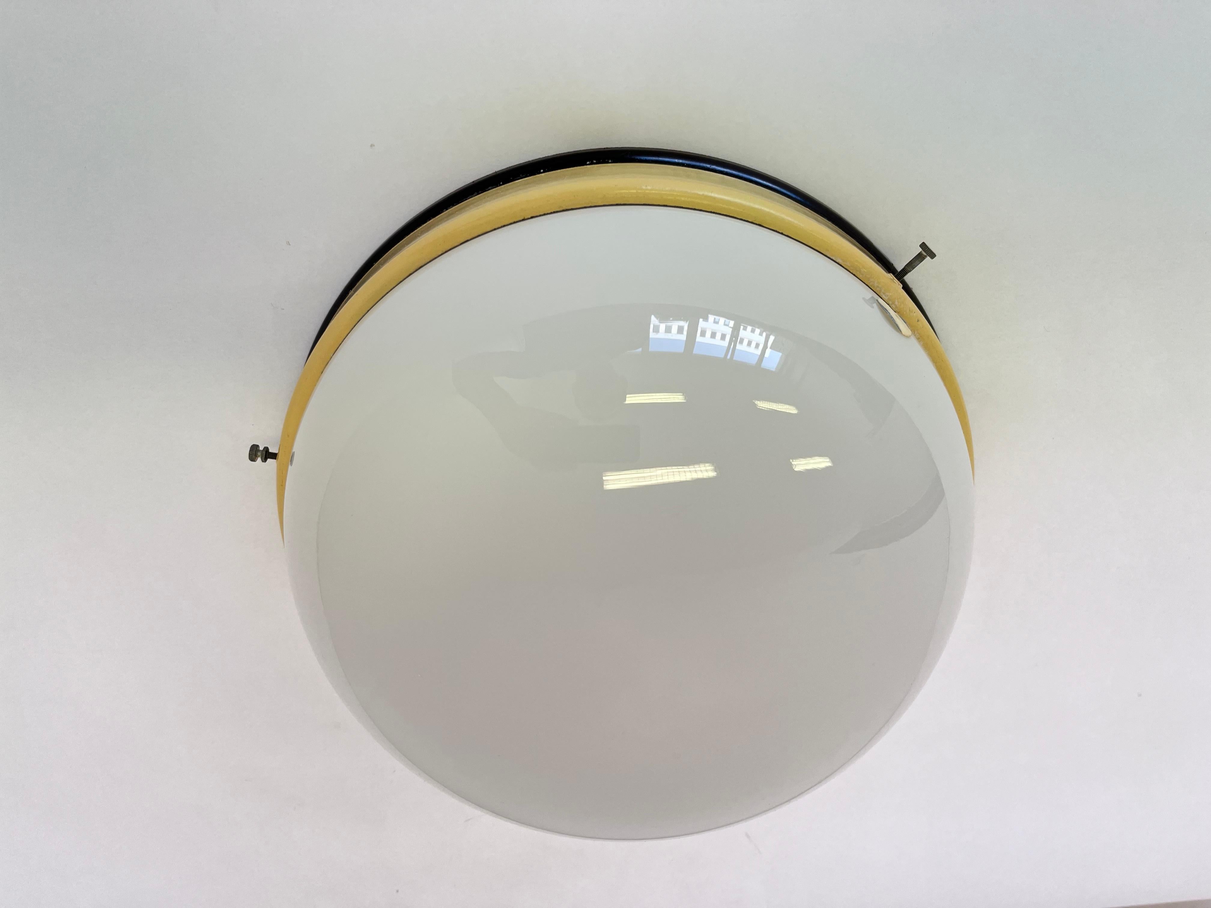 Mid-20th Century Pair of bakelite Bauhaus ceiling light or Flush Mounts, 1940s For Sale