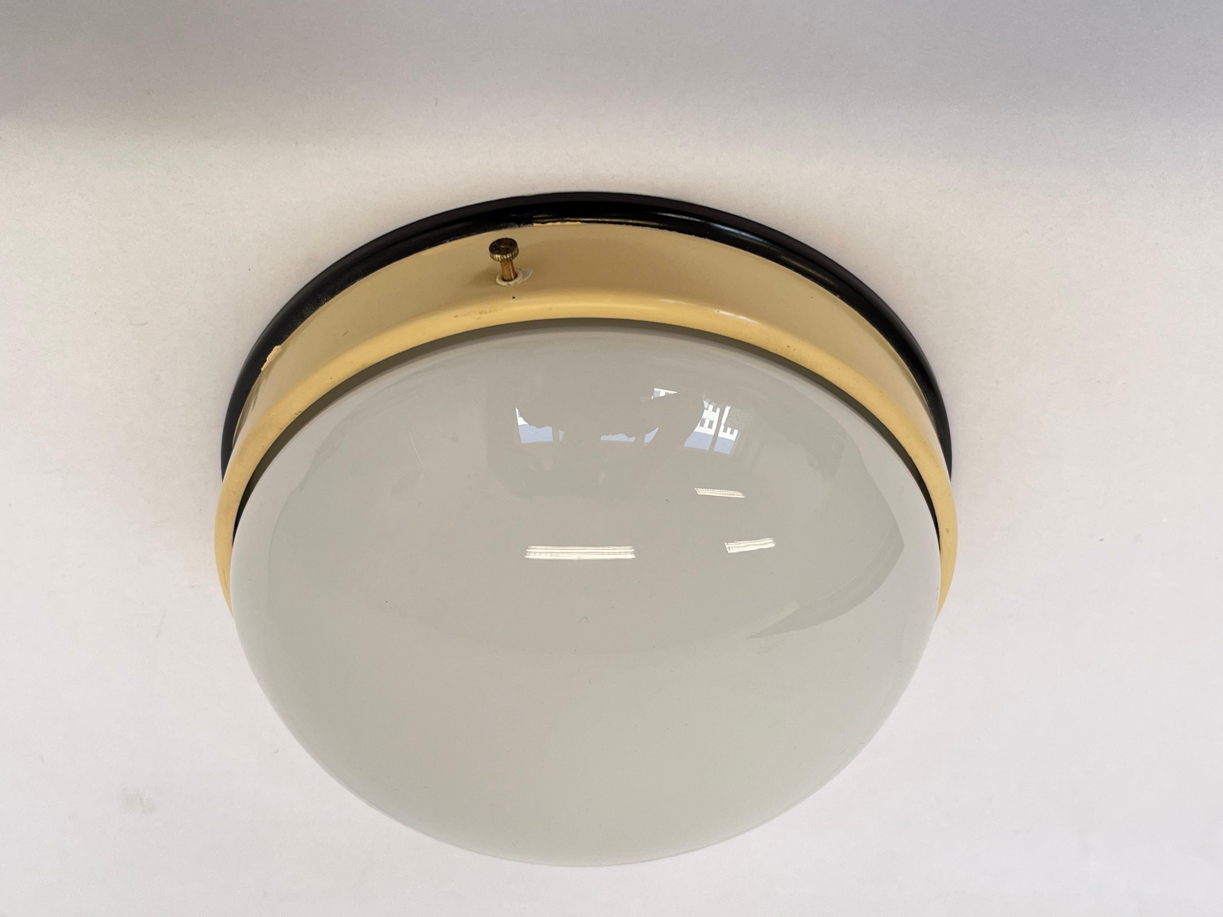 Mid-20th Century Pair of bakelite Bauhaus ceiling light or Flush Mounts, 1940s For Sale