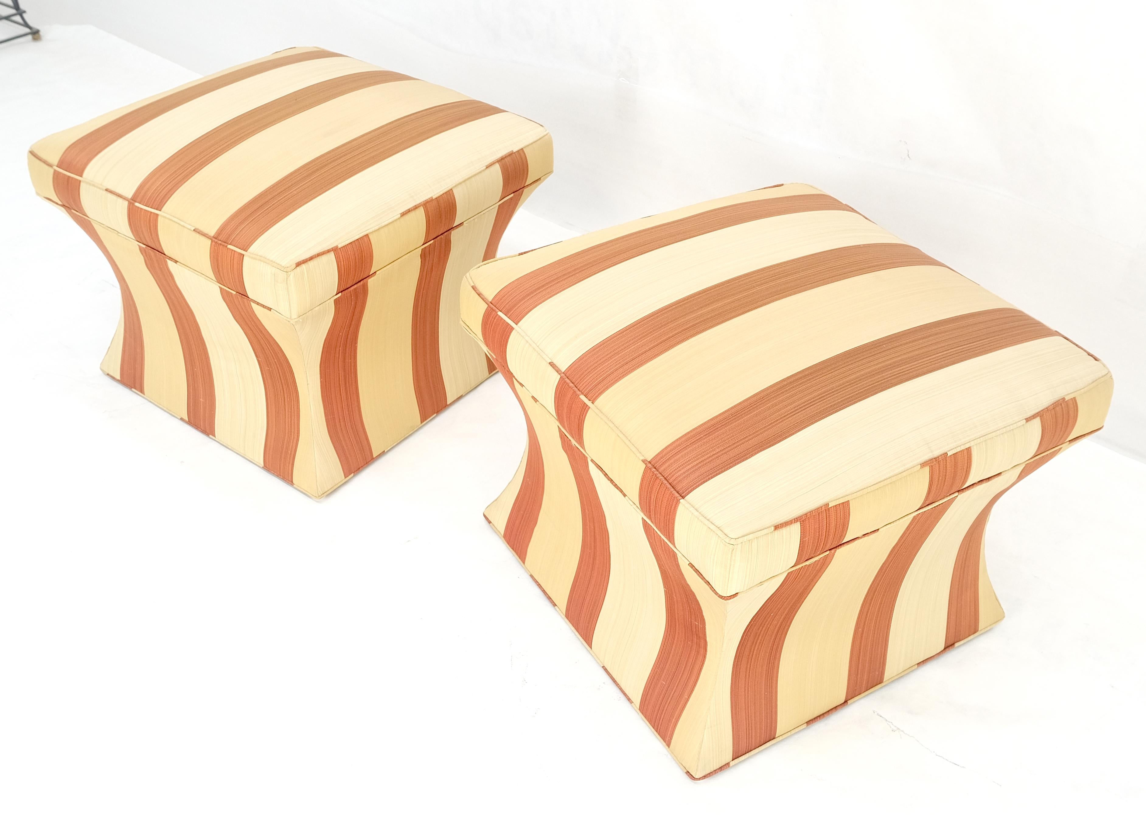 Paire de Baker 1970  Bancs en soie rayée en forme de cubes concaves CLEAN en vente 1