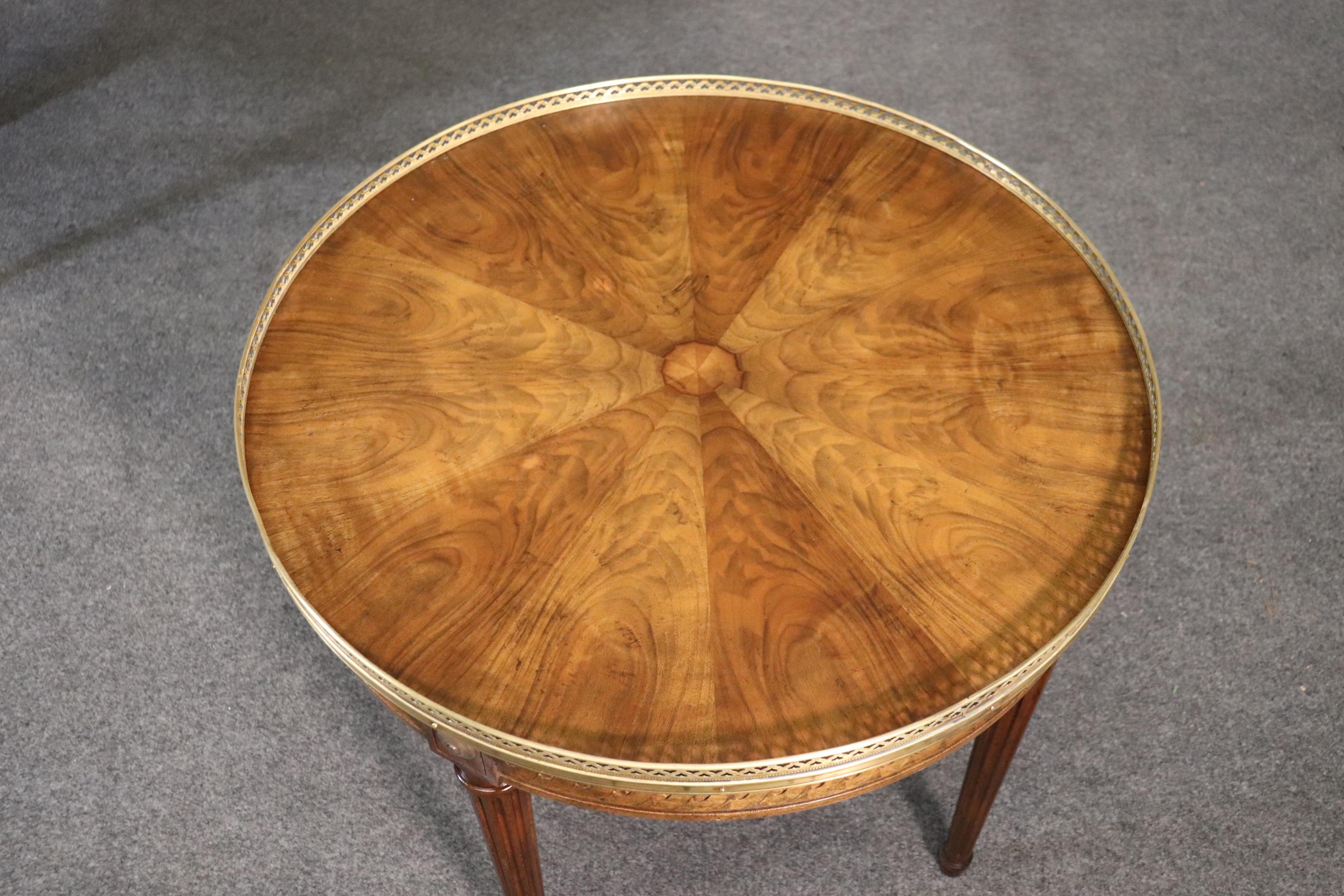 Late 20th Century Pair of Baker Brass Trimmed Figured Walnut French Louis XVI End Side Tables