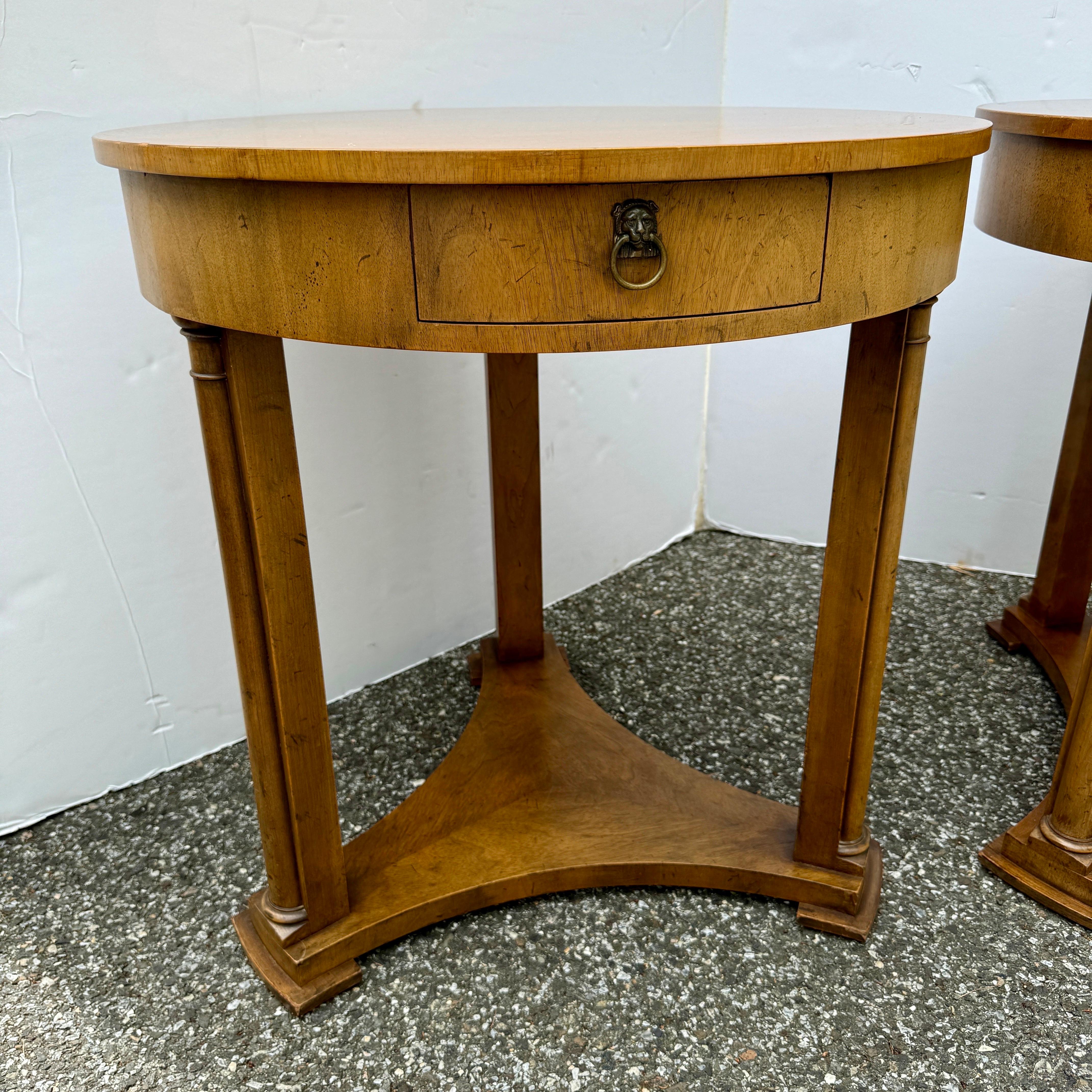 20th Century Pair of Baker Furniture Round End Side Center Hall Tables For Sale