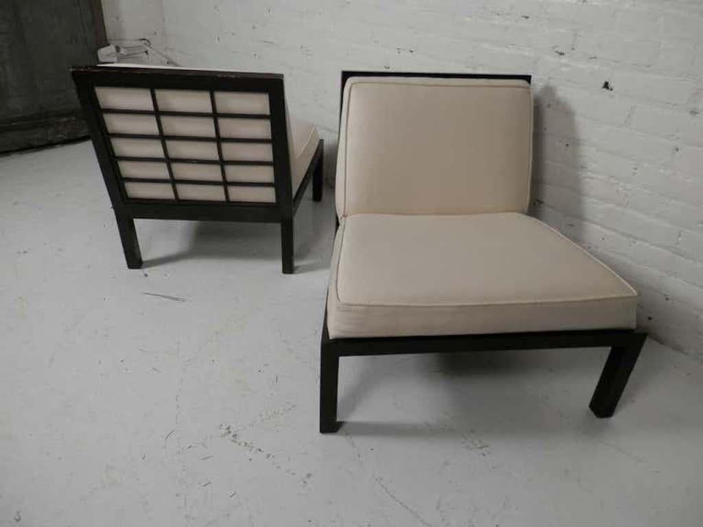 Mid-Century Modern Pair of Baker Furniture Slipper Chairs For Sale