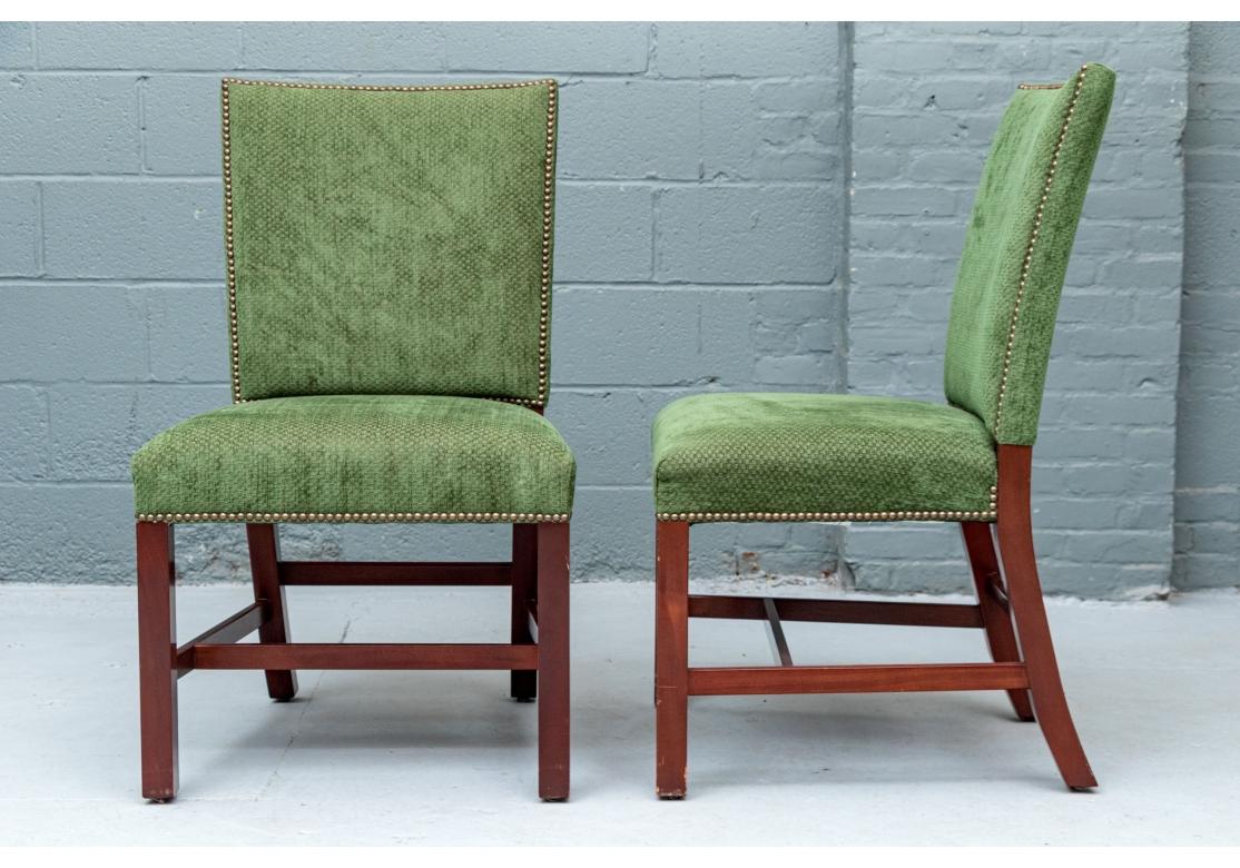 XXIe siècle et contemporain Paire de chaises d'appoint rembourrées de Baker Furniture en vente