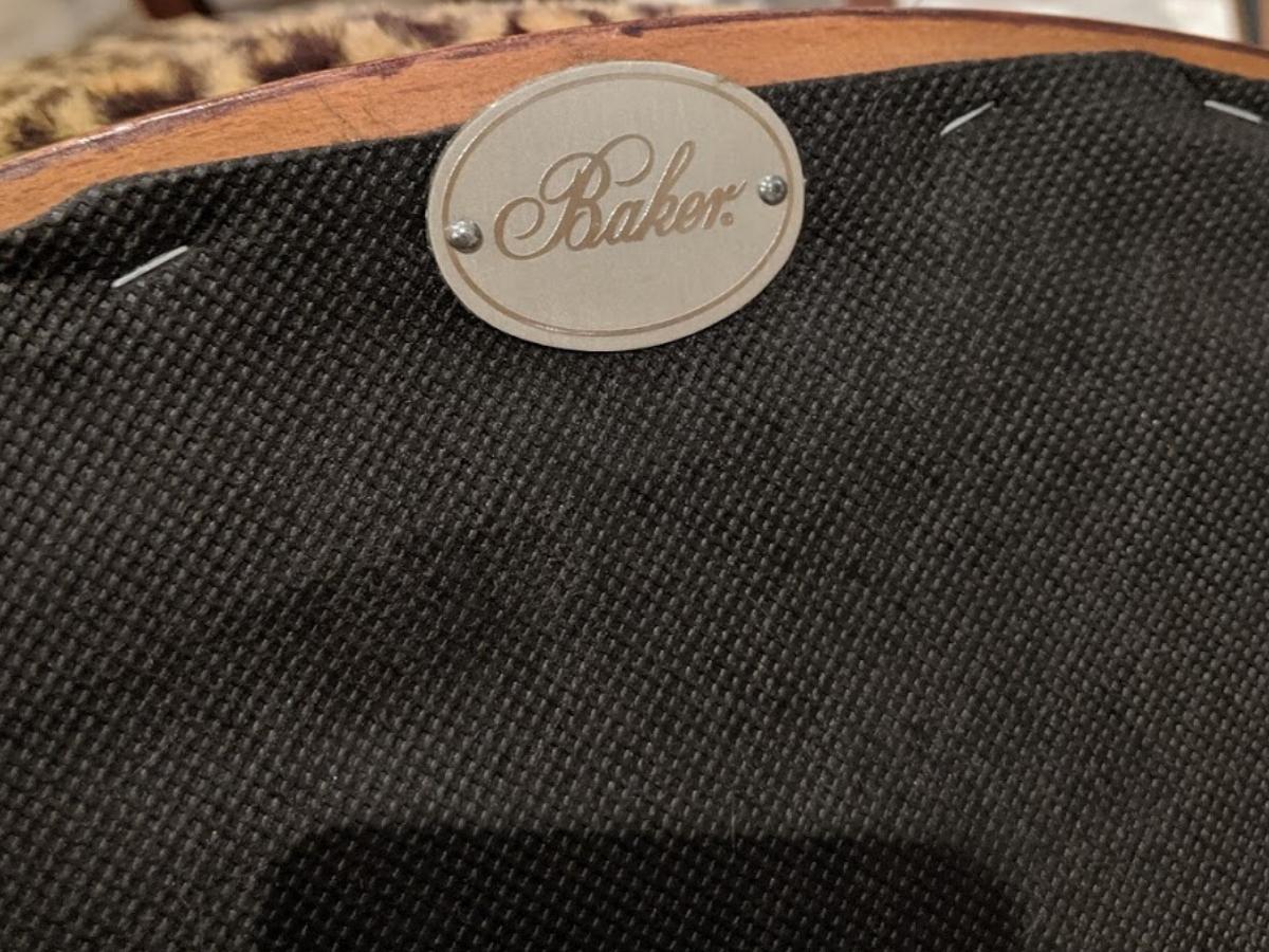 Ein Paar Baker Greek Key Stühle:: neu gepolstert mit Ralph Lauren Leopardenstoff (Ahornholz) im Angebot