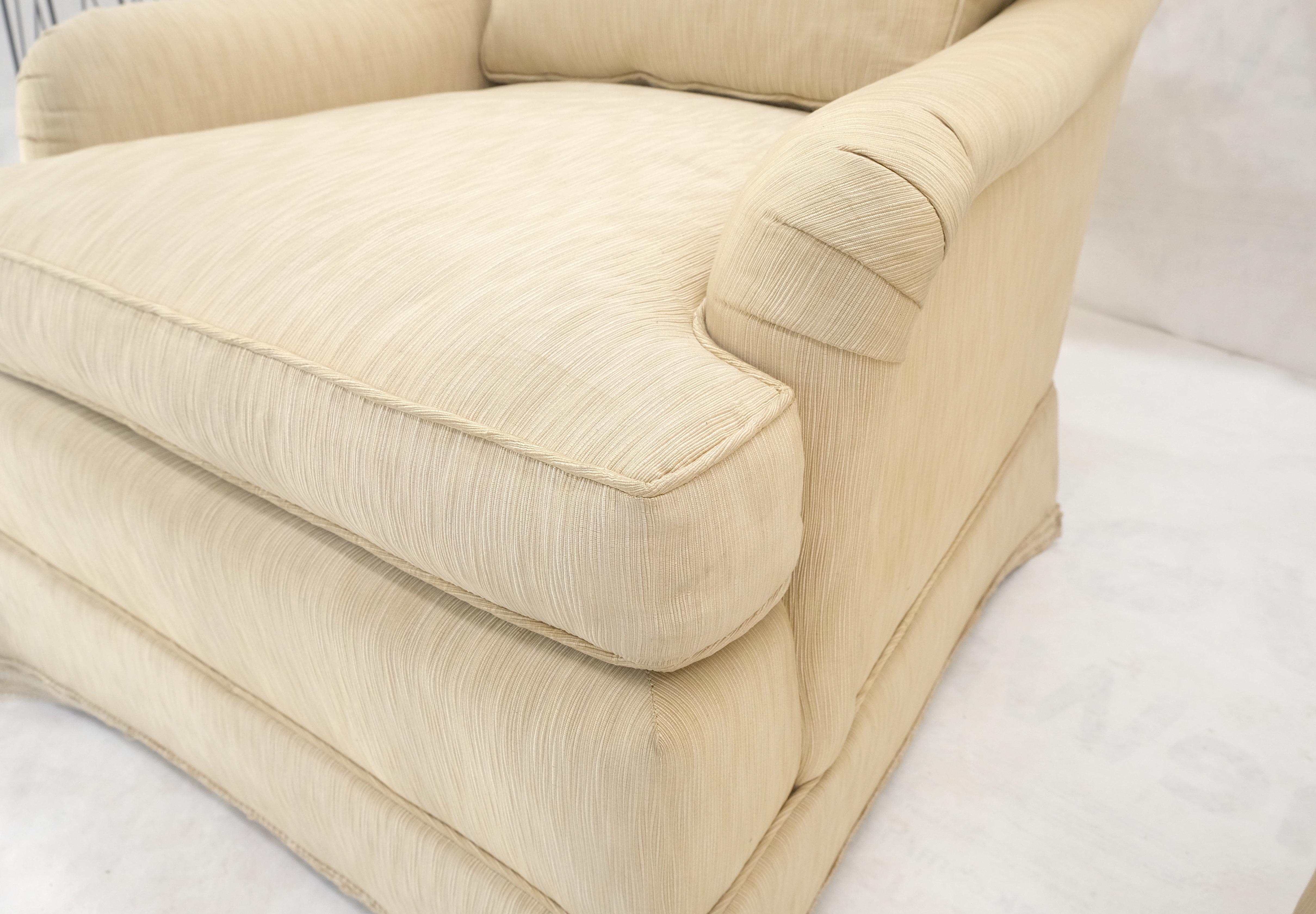 Pair of Baker Light Cream Beige Upholstery Lounge Club Chairs 7