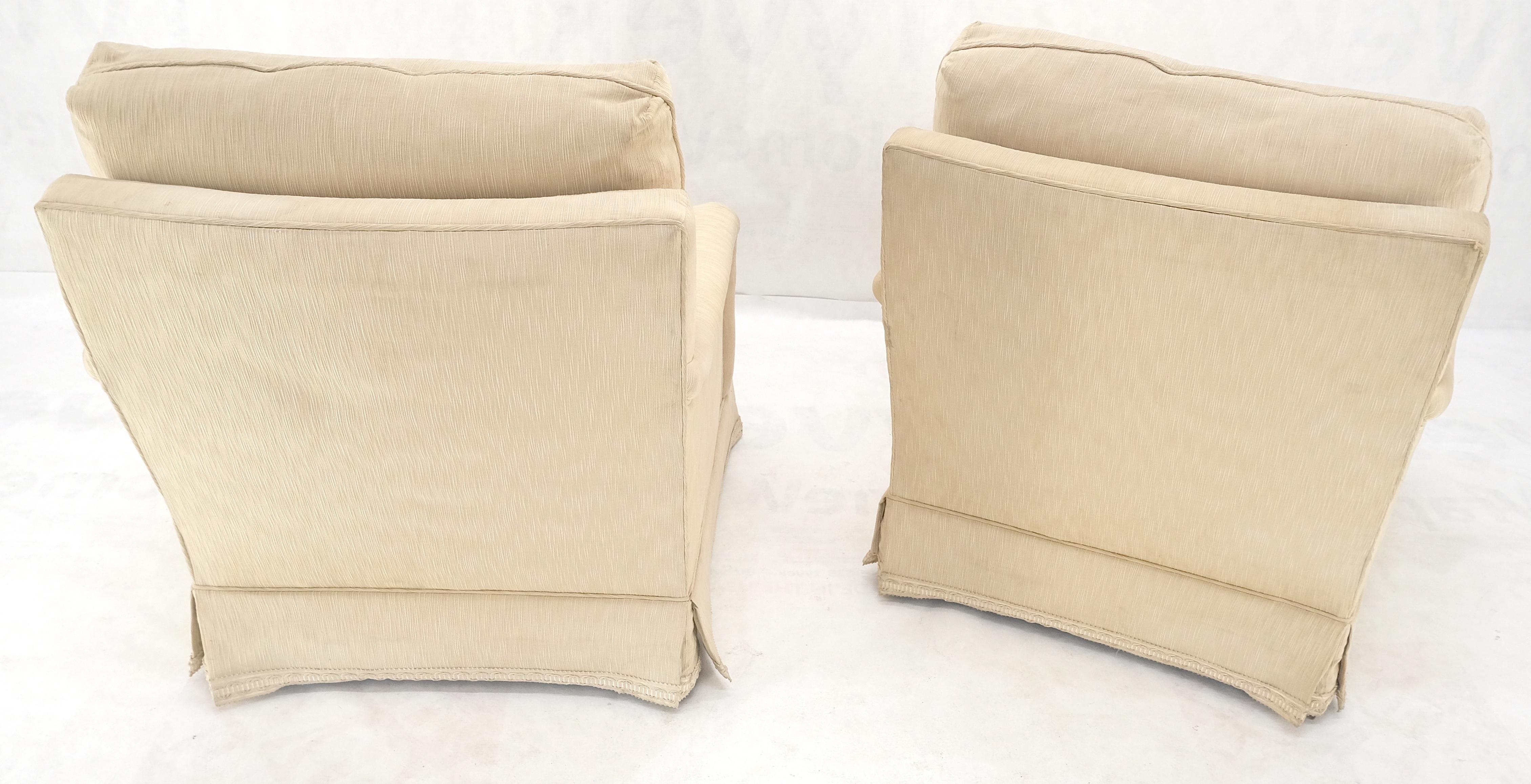 Pair of Baker Light Cream Beige Upholstery Lounge Club Chairs 8