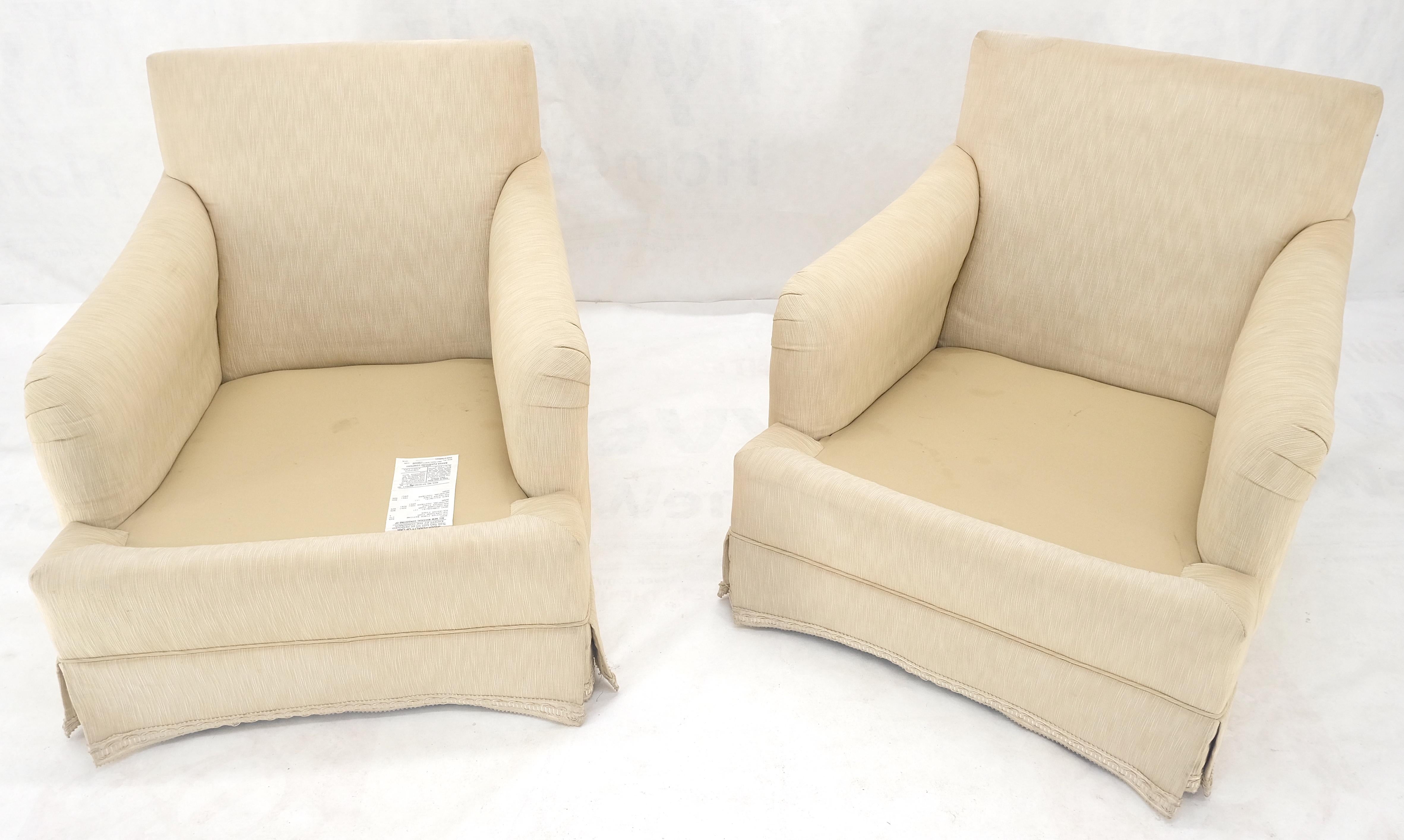 Pair of Baker Light Cream Beige Upholstery Lounge Club Chairs 3