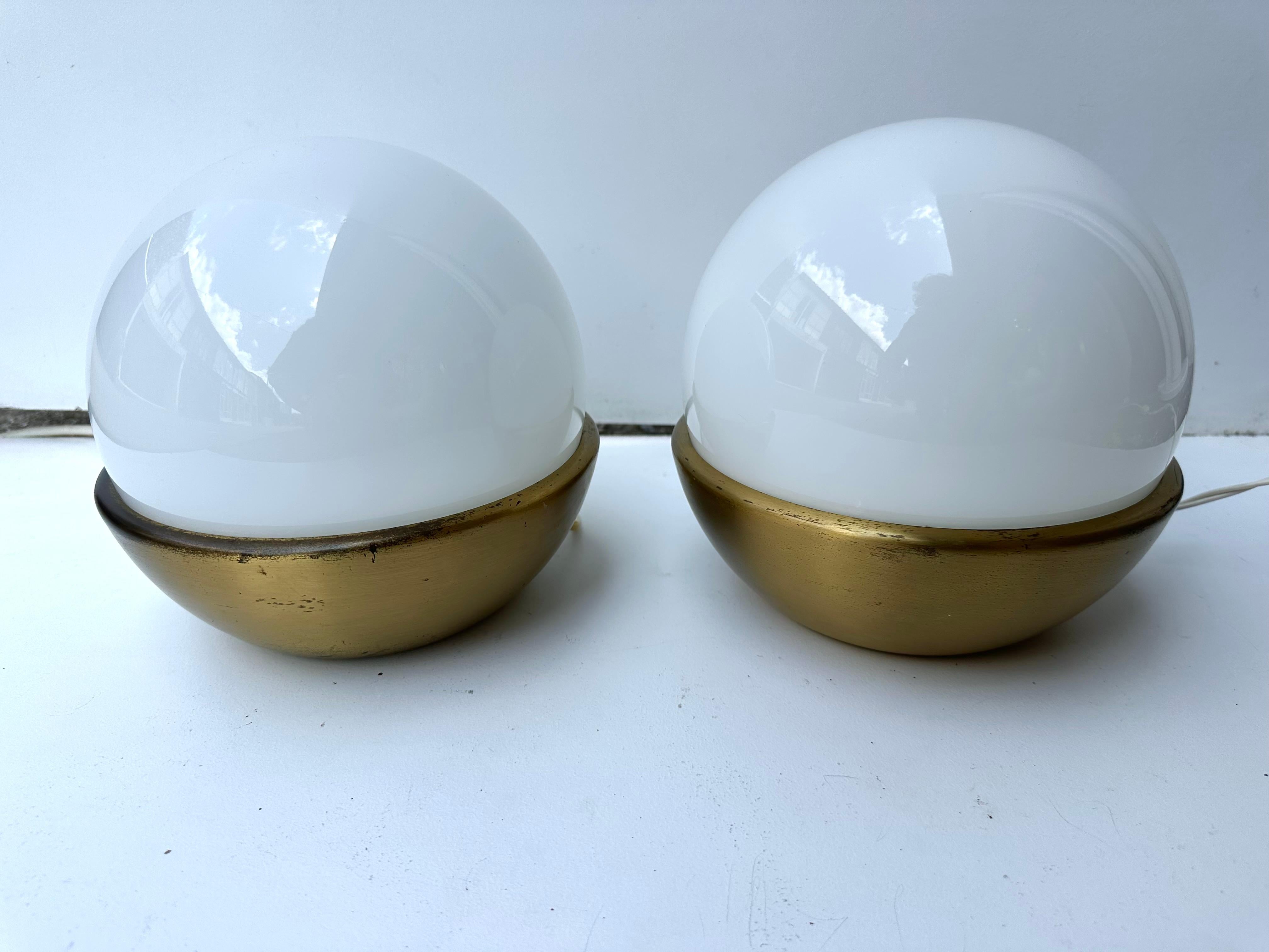 Pair of Ball Lamps Brass and Opaline Murano Glass.  Italy, 1970s For Sale 5
