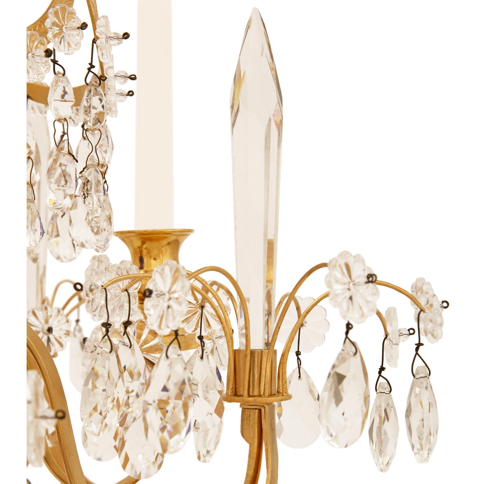 coppia di candelabri baltici del XIX secolo in vetro, ormolu e marmo in vendita 1
