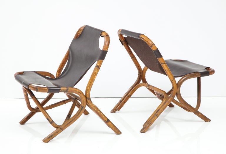 Italian Pair of Bamboo and Dark Brown Leather Sling Chairs by Tito Agnoli, Italy, 1960 For Sale