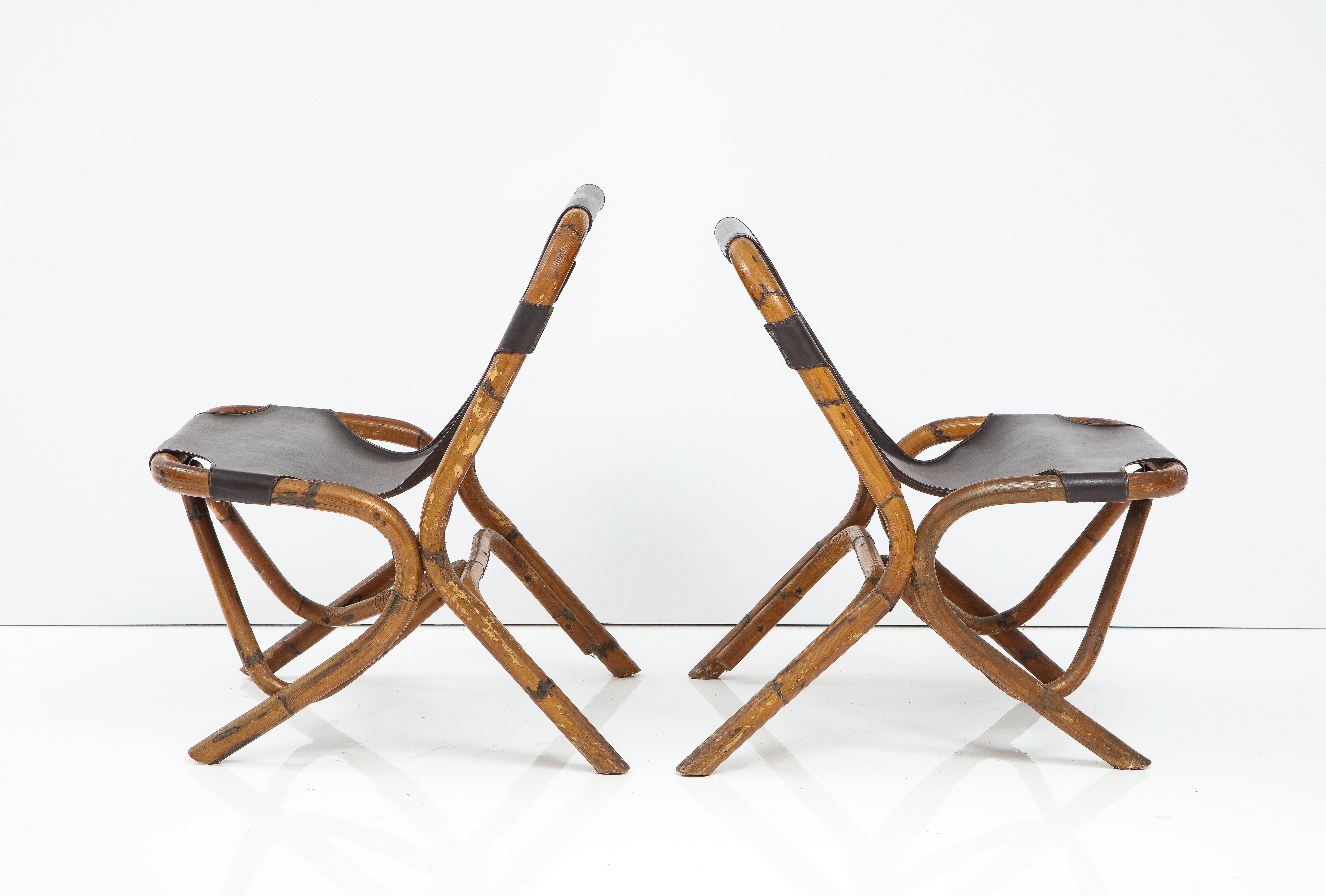 Ein Paar Sling Chairs aus Bambus und dunkelbraunem Leder von Tito Agnoli, Italien, 1960 (Handgefertigt) im Angebot