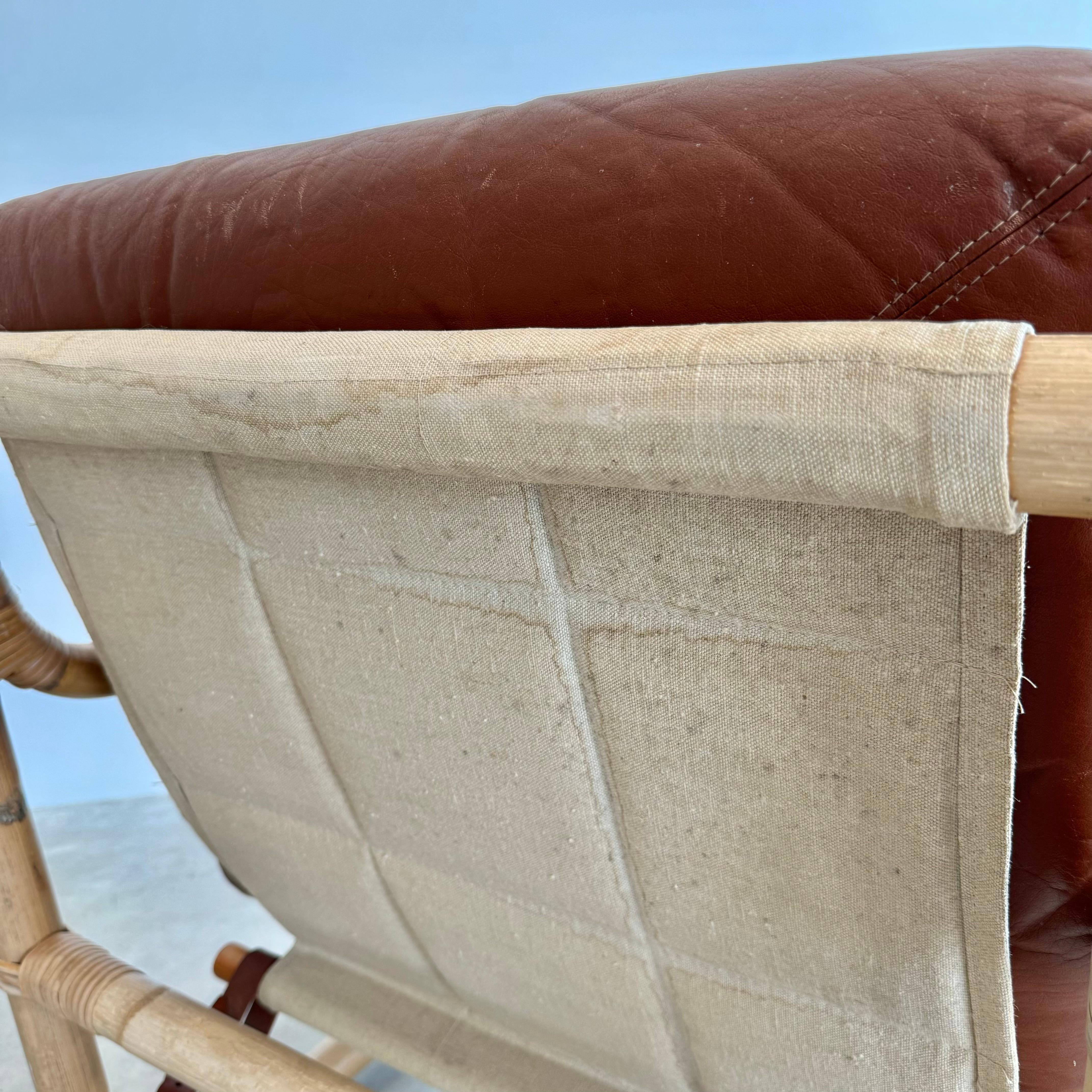 Paire de chaises en bambou et cuir, 1970 Danemark en vente 5